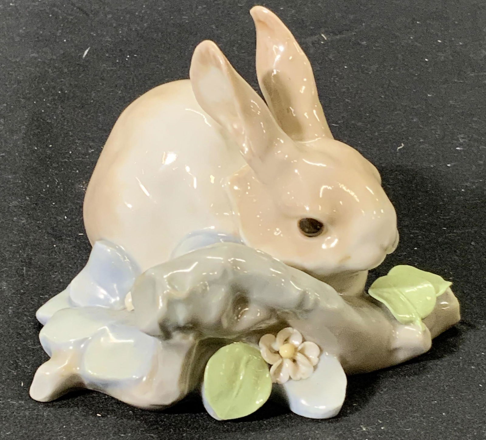 LLADRO Porcelain Rabbit Figurine, Spain (1 of 4)