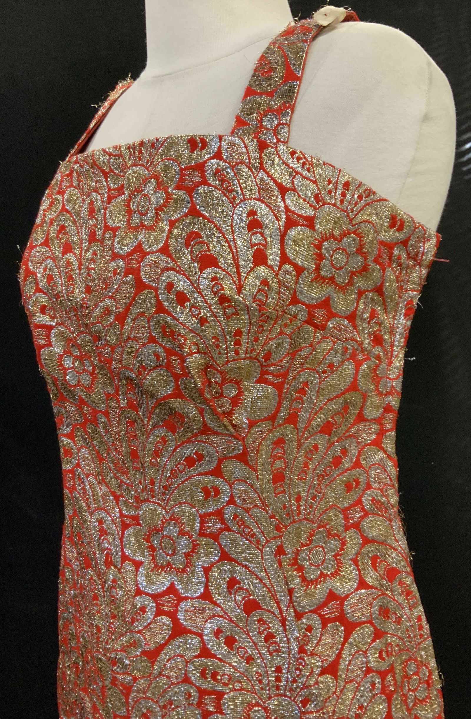 Mid Century Gold Metallic & Red Cocktail Dress (1 of 6)