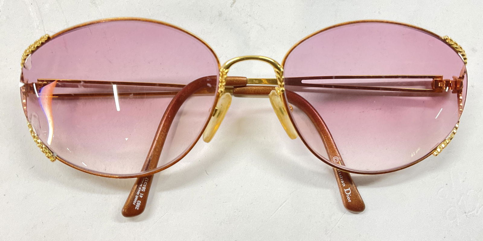 Gilt hotsell dior sunglasses