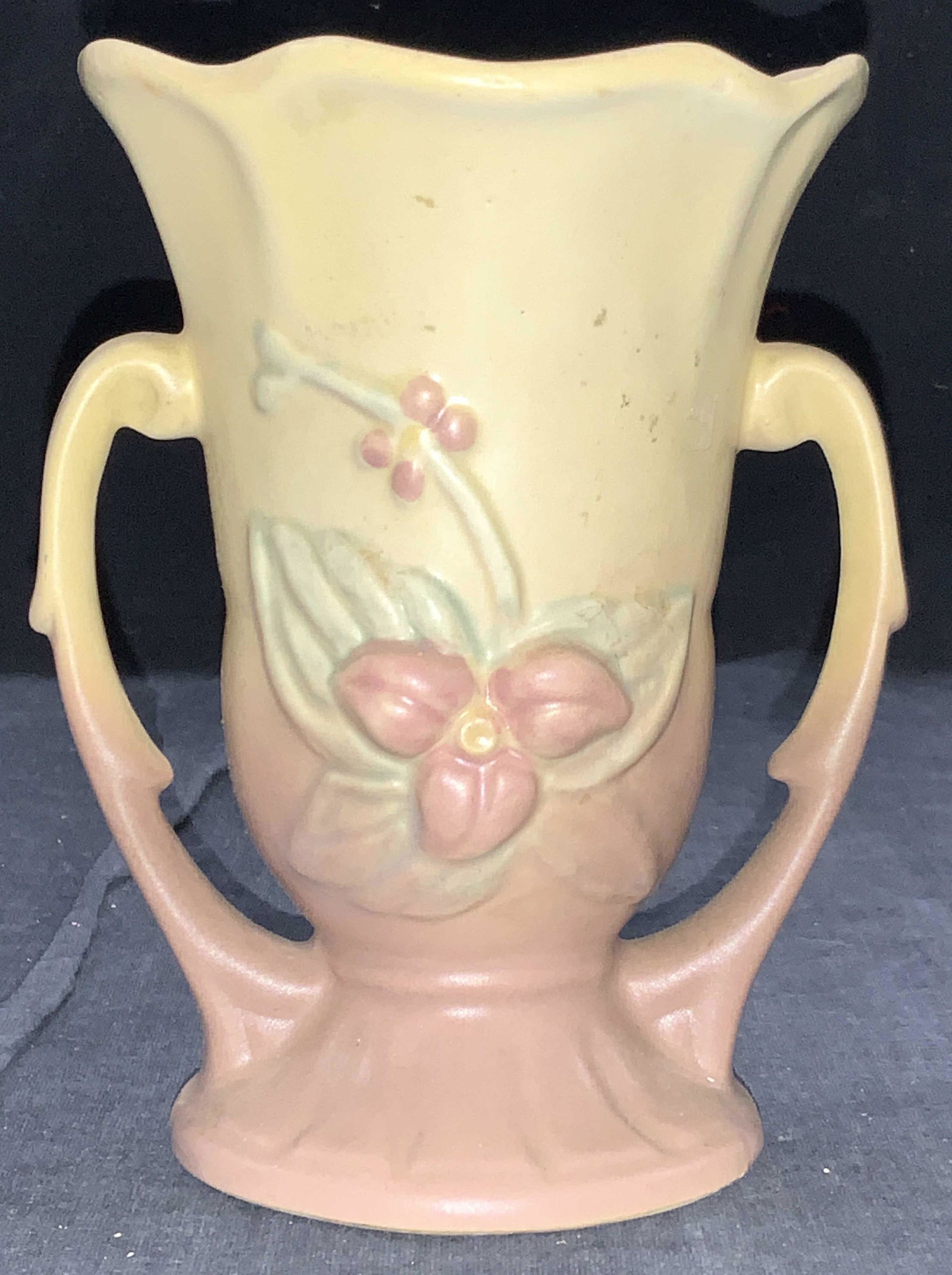 Vintage HULL ART Wildflower Ceramic Vase (1 of 9)