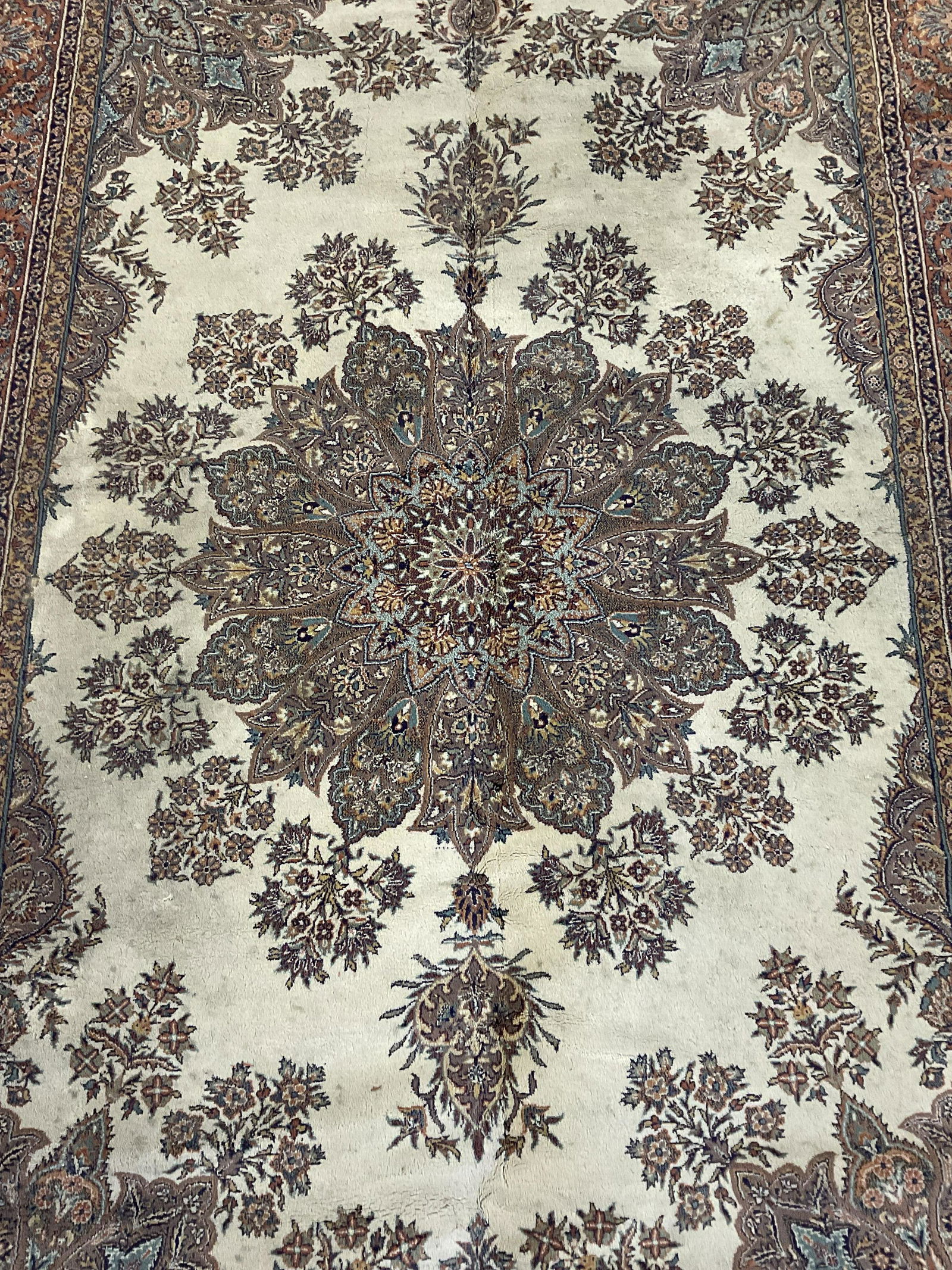 KOYUNLU Wool Fringed Rug (1 of 12)