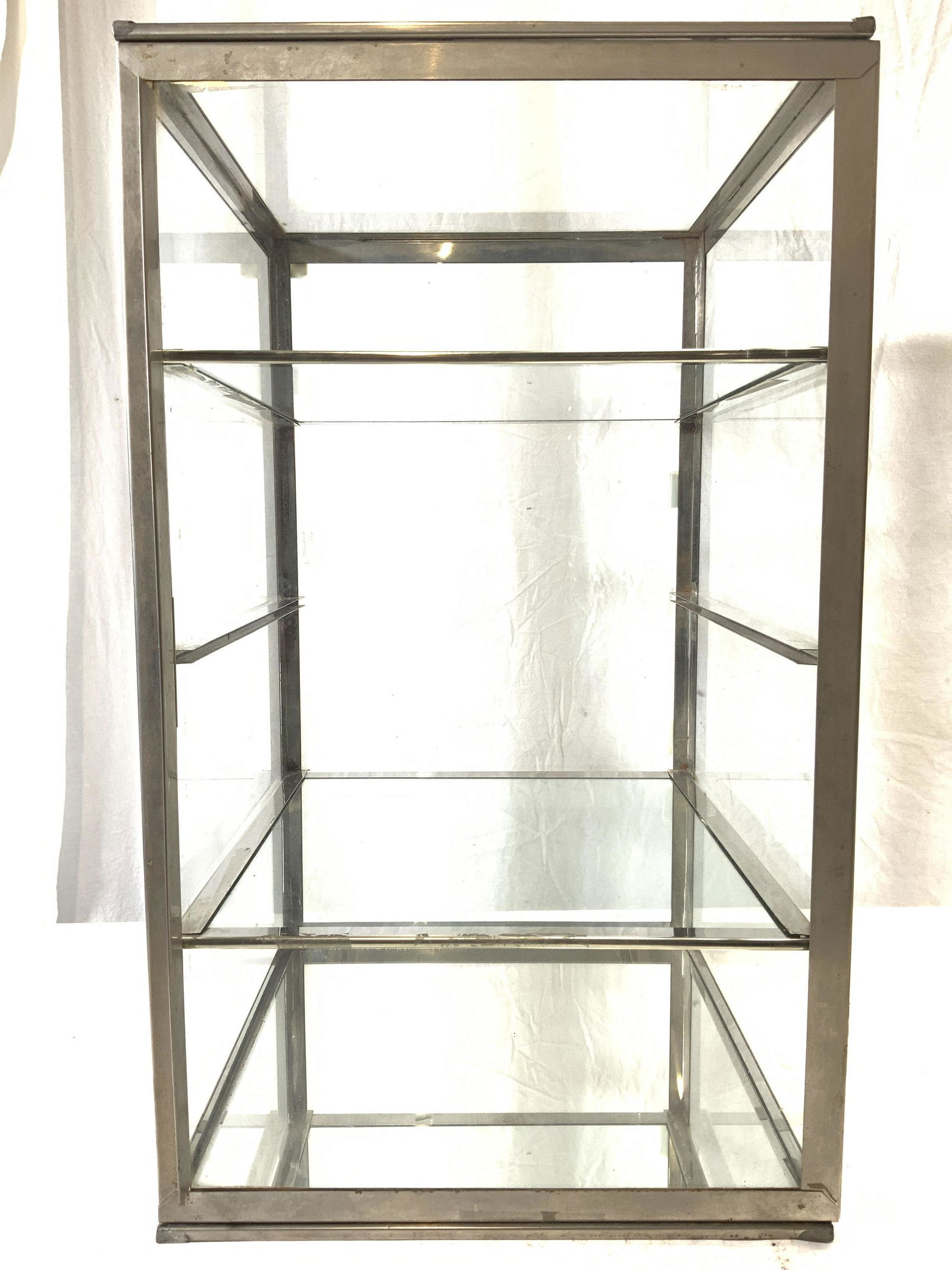 Vintage Metal & Glass Display Case W Shelves (1 of 8)