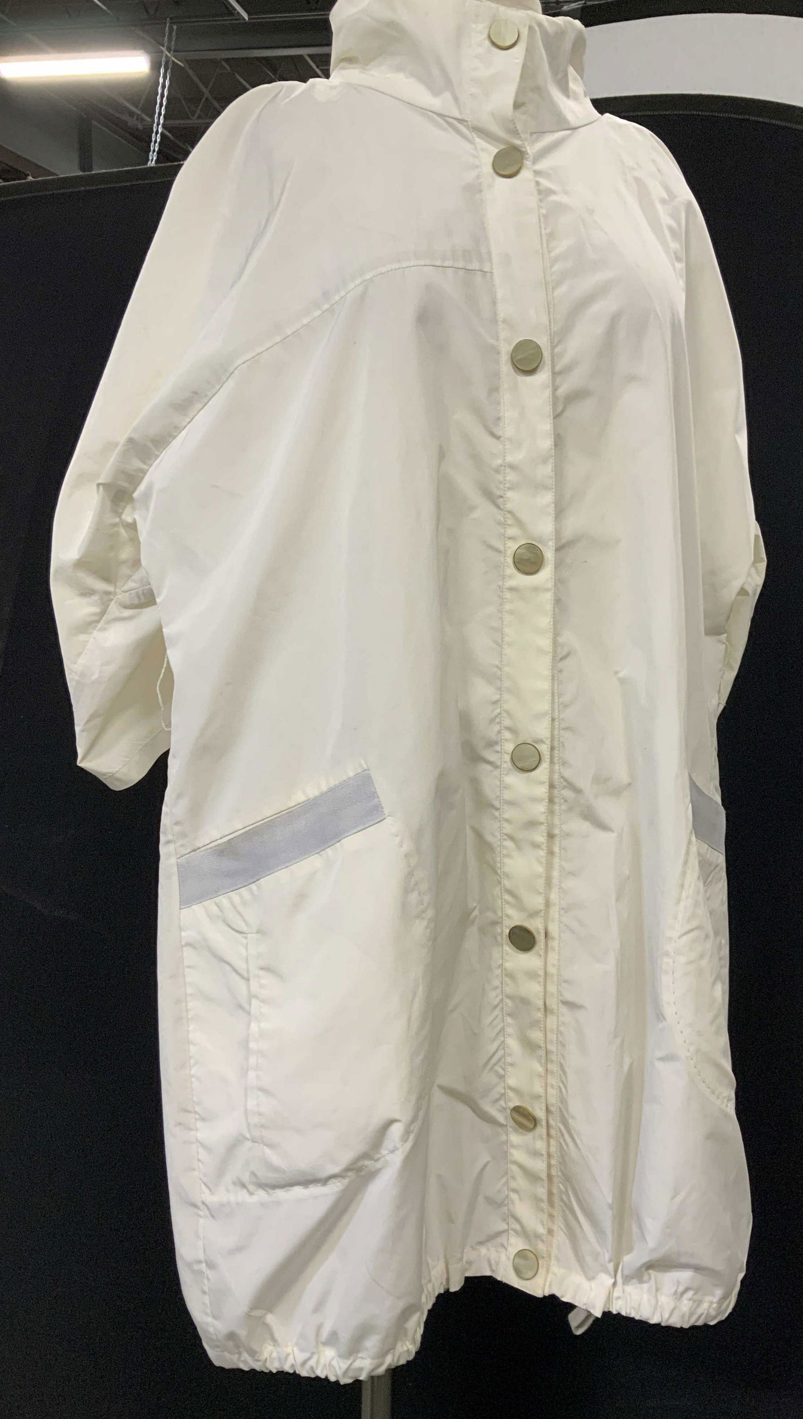 PIAZZA SEMPIONE LIGHTWEIGHT JACKET, IT (1 of 6)