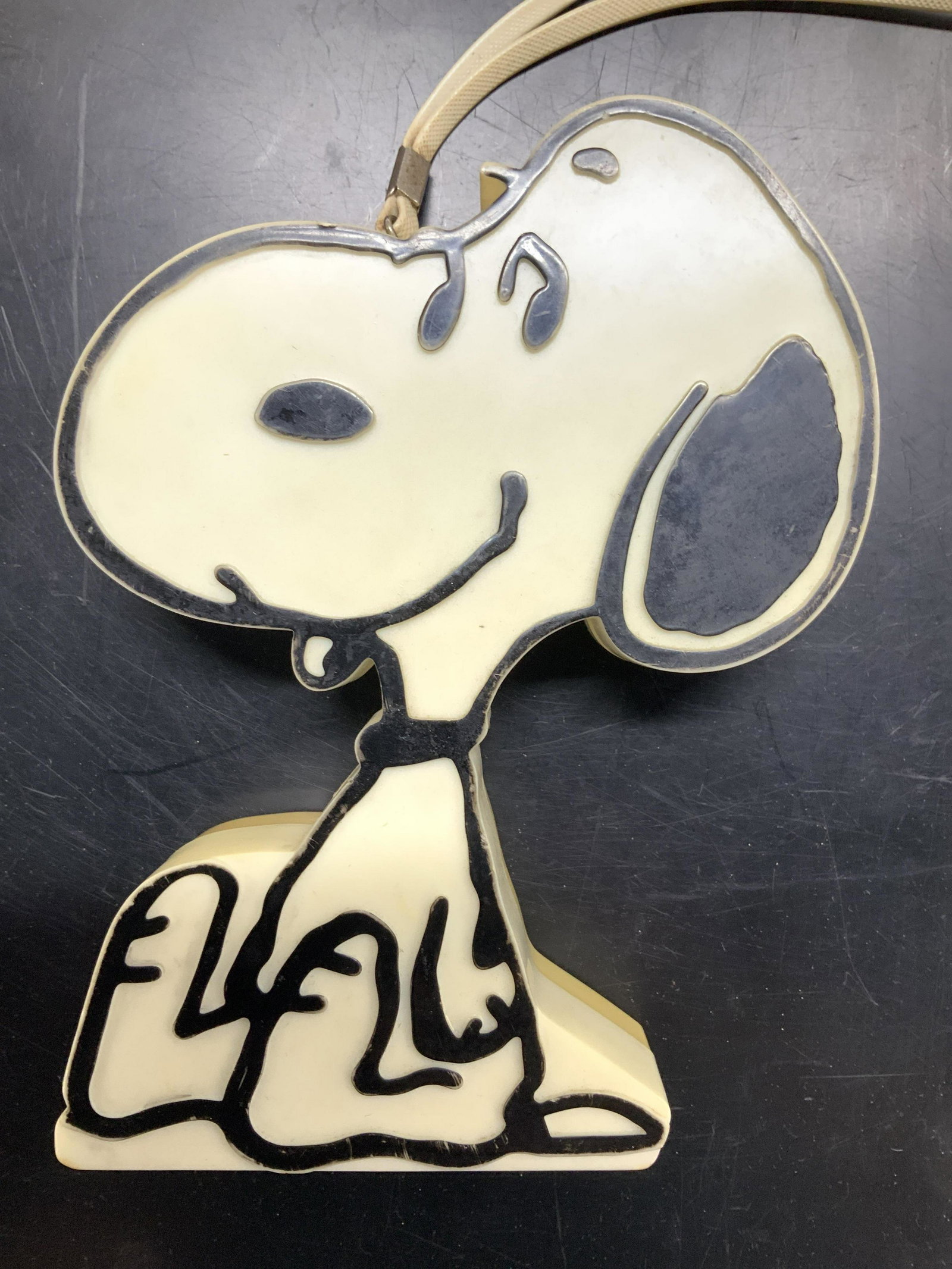 SNOOPY RADIO, mid century Battery operated (1 of 6)
