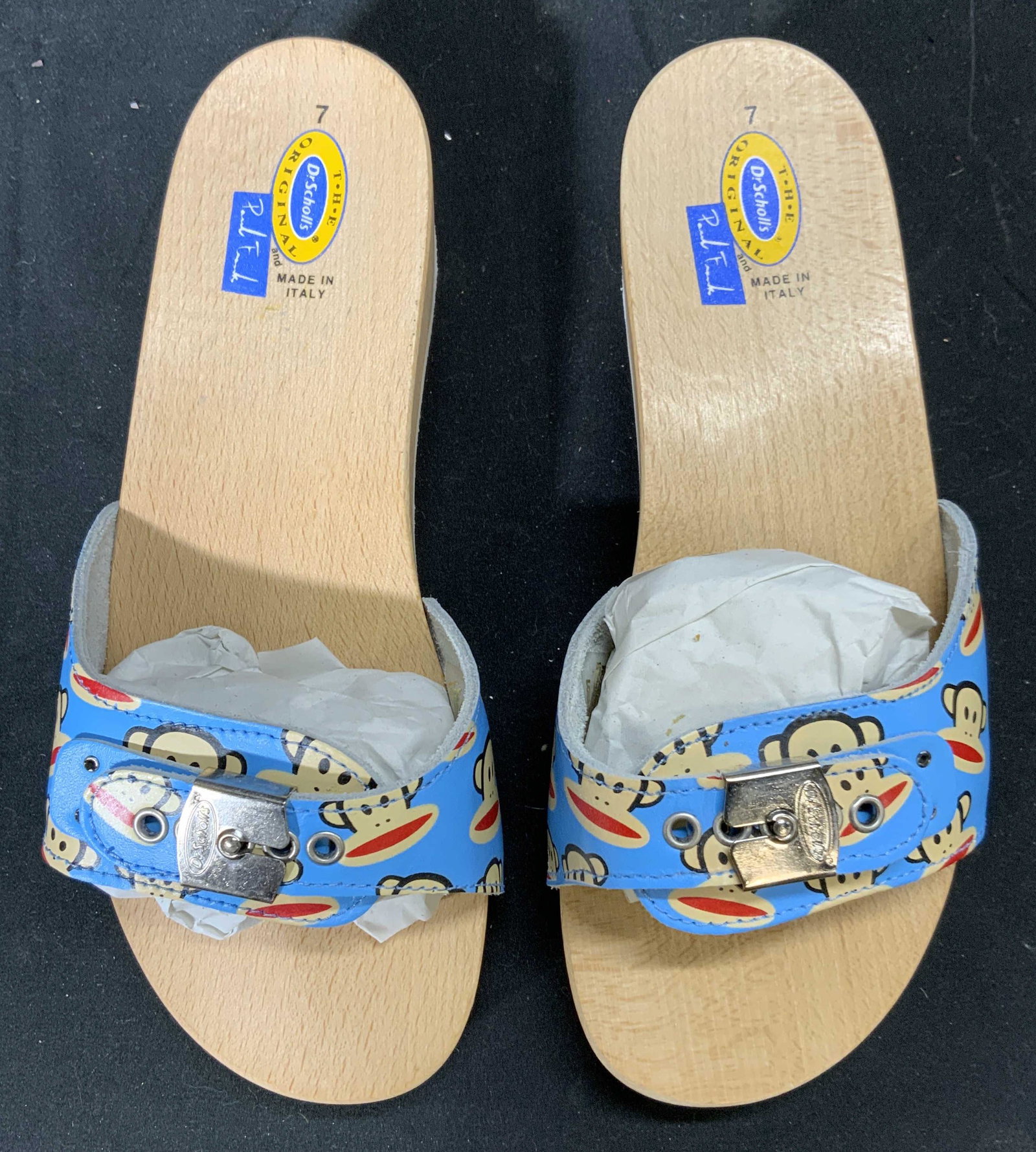 DR SCHOLLS Italy Paul Frank Blue Clogs NIB Sz 7: Famous Dr SCHOLLs Clogs , worn commonly in the 1970s and 1980s. Size 7 Special edition with Paul Franks Julius the Monkey in blue leather. Never worn and in original box Hallmarked with Paul Frank sig