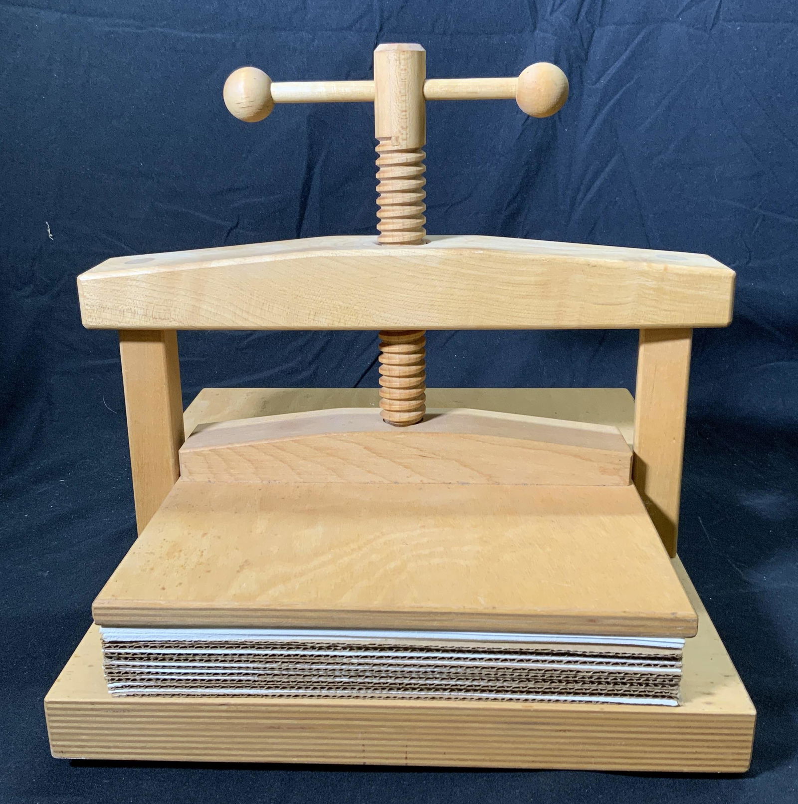 Vintage Wood Hand Press, Flower Press (1 of 7)