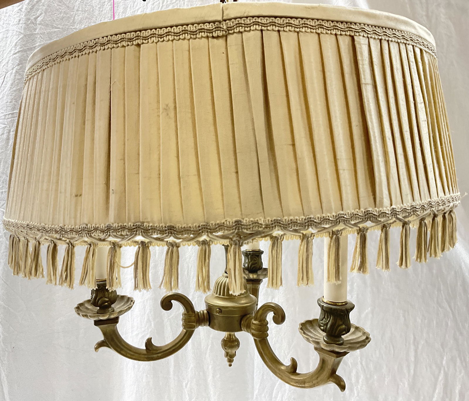 Vintage 3 Armed Ceiling Chandelier (1 of 7)