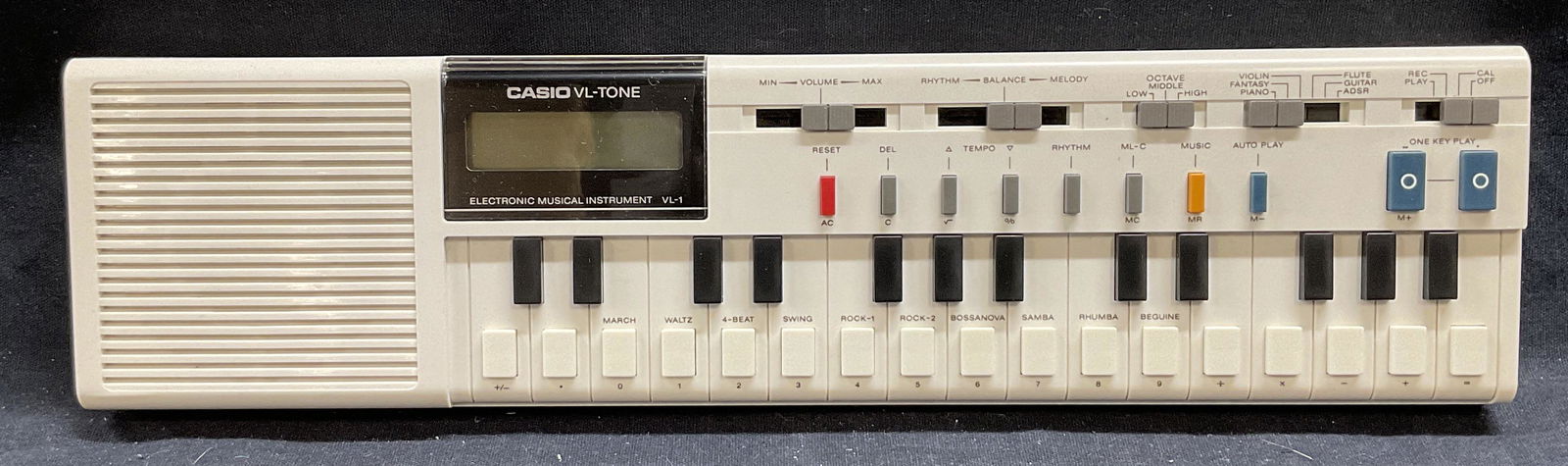 Vintage CASIO VL-Tone Electronic Music Instrument (1 of 7)