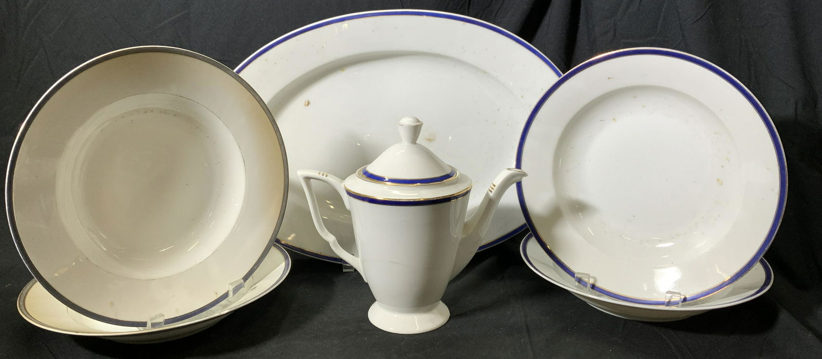 Lot 6 Assorted Gilt & Blue Porcelain Tableware (1 of 10)