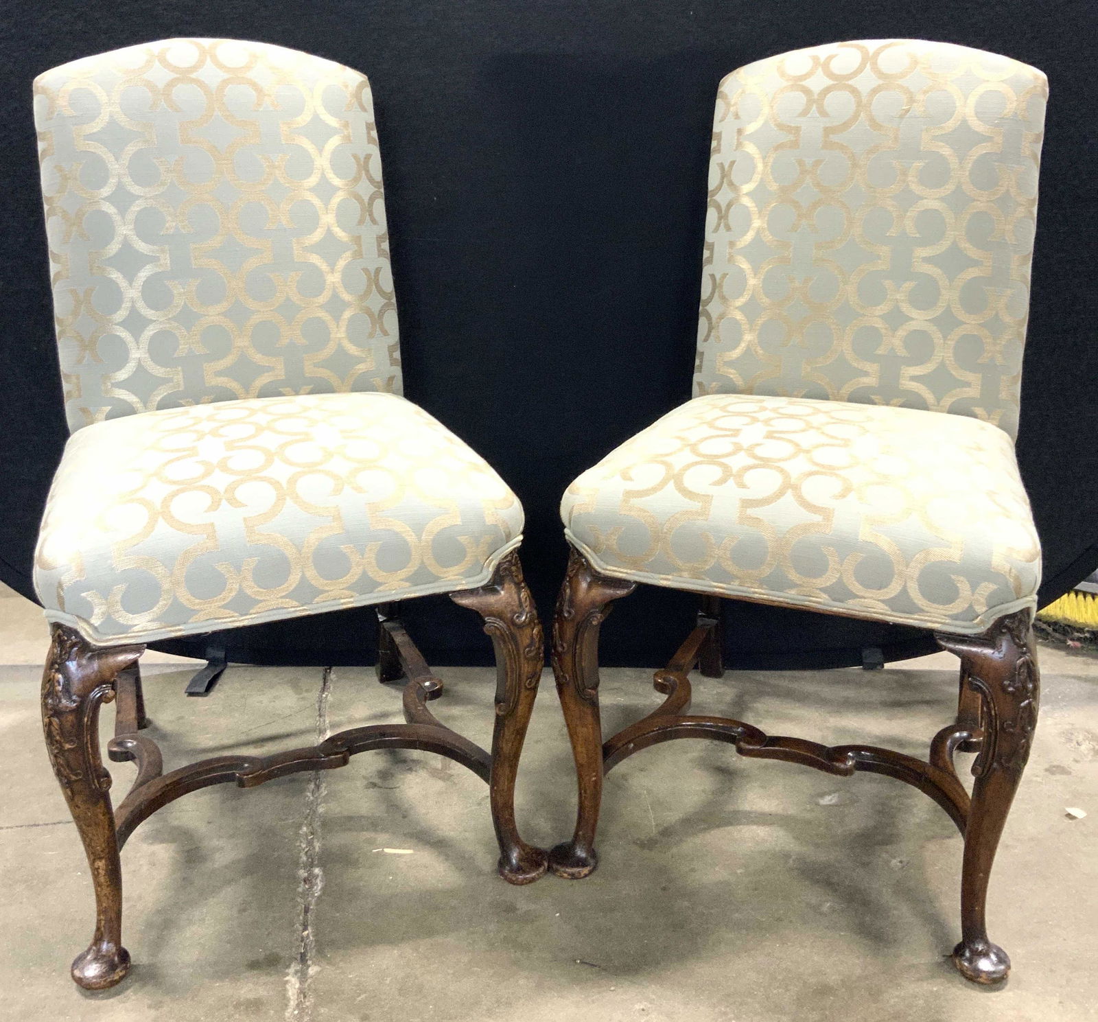 Pair Queen Anne Mahogany Side Chairs (1 of 12)