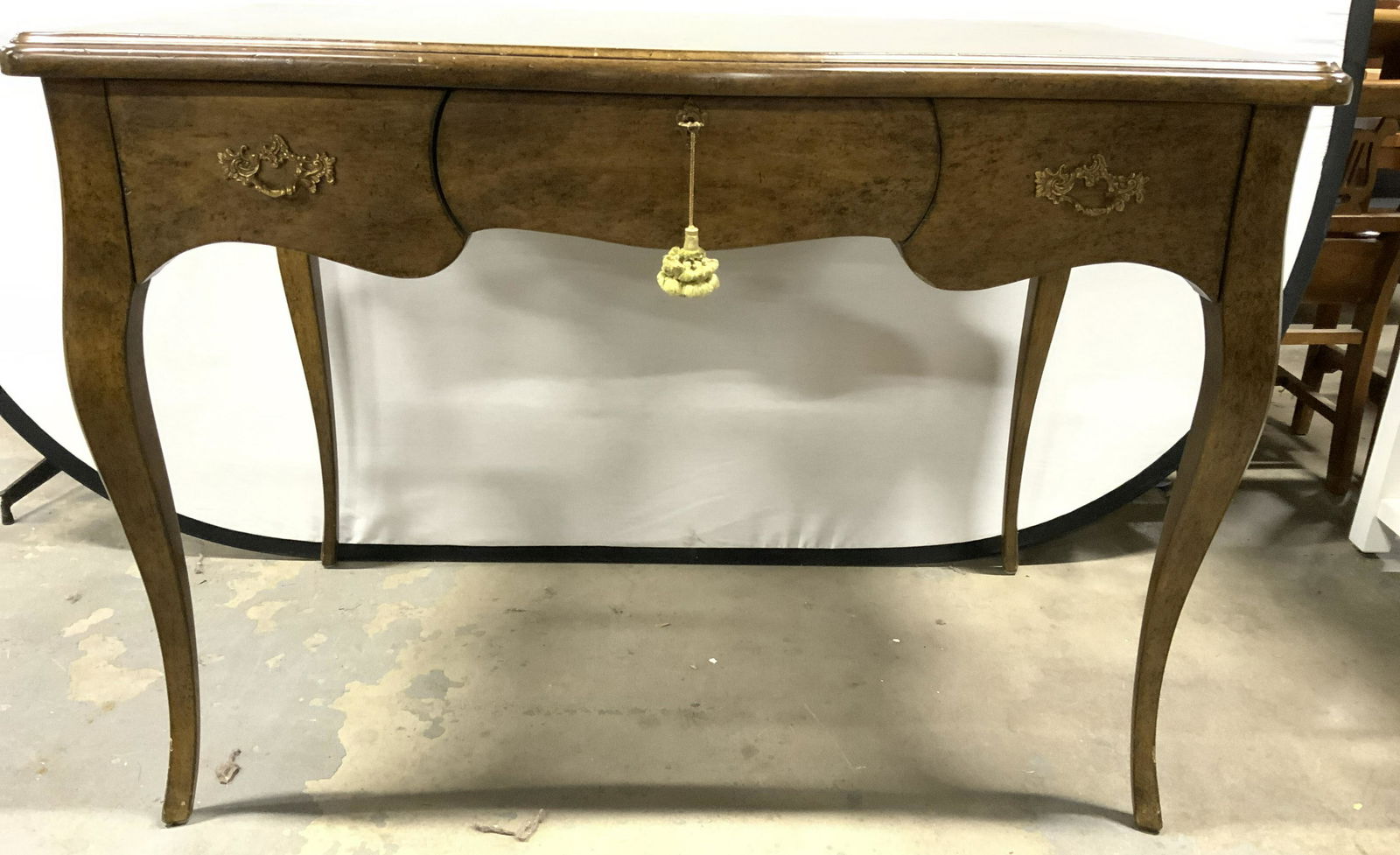 Vntg Wooden 3 Drawer Desk W Queen Anne Legs (1 of 10)