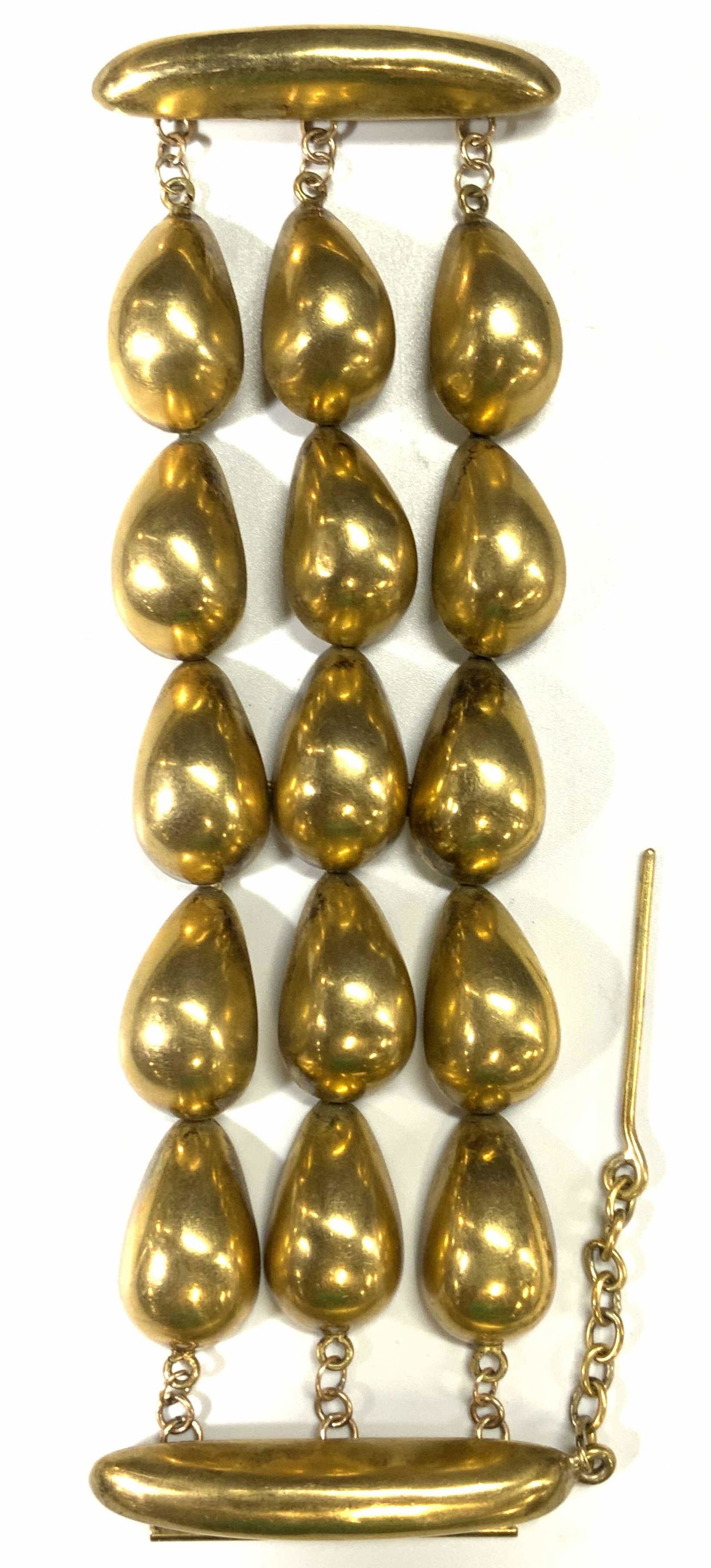 VAUBEL Vintage Designer Gold Tone Chunky Bracelet (1 of 4)