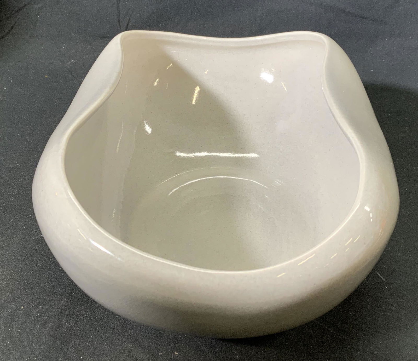 Signed Russel Wright Vintage Light Gray Ceramic Bowl (1 of 5)