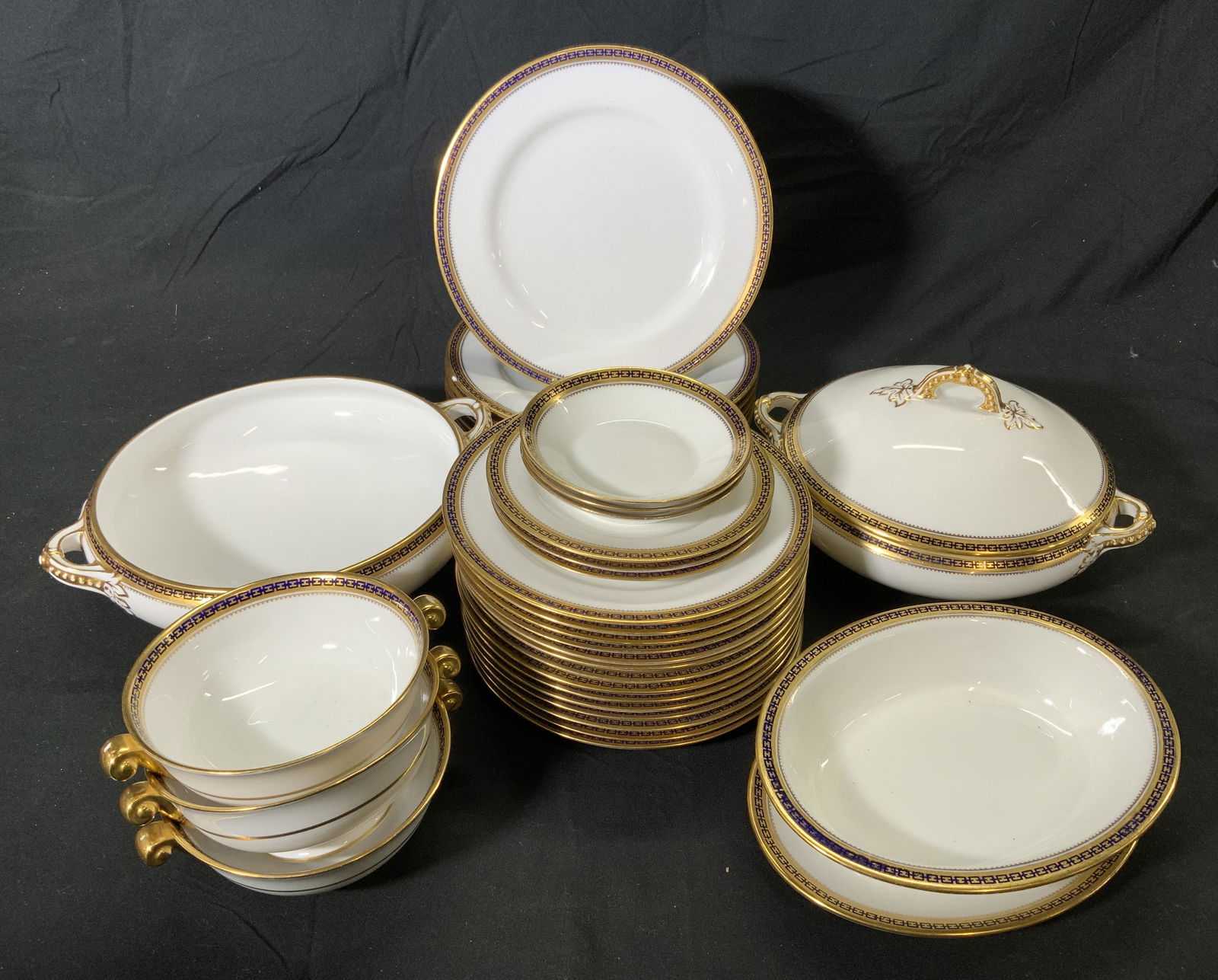 Vintage SPODE Copelands China Dinnerware Set 35 (1 of 9)