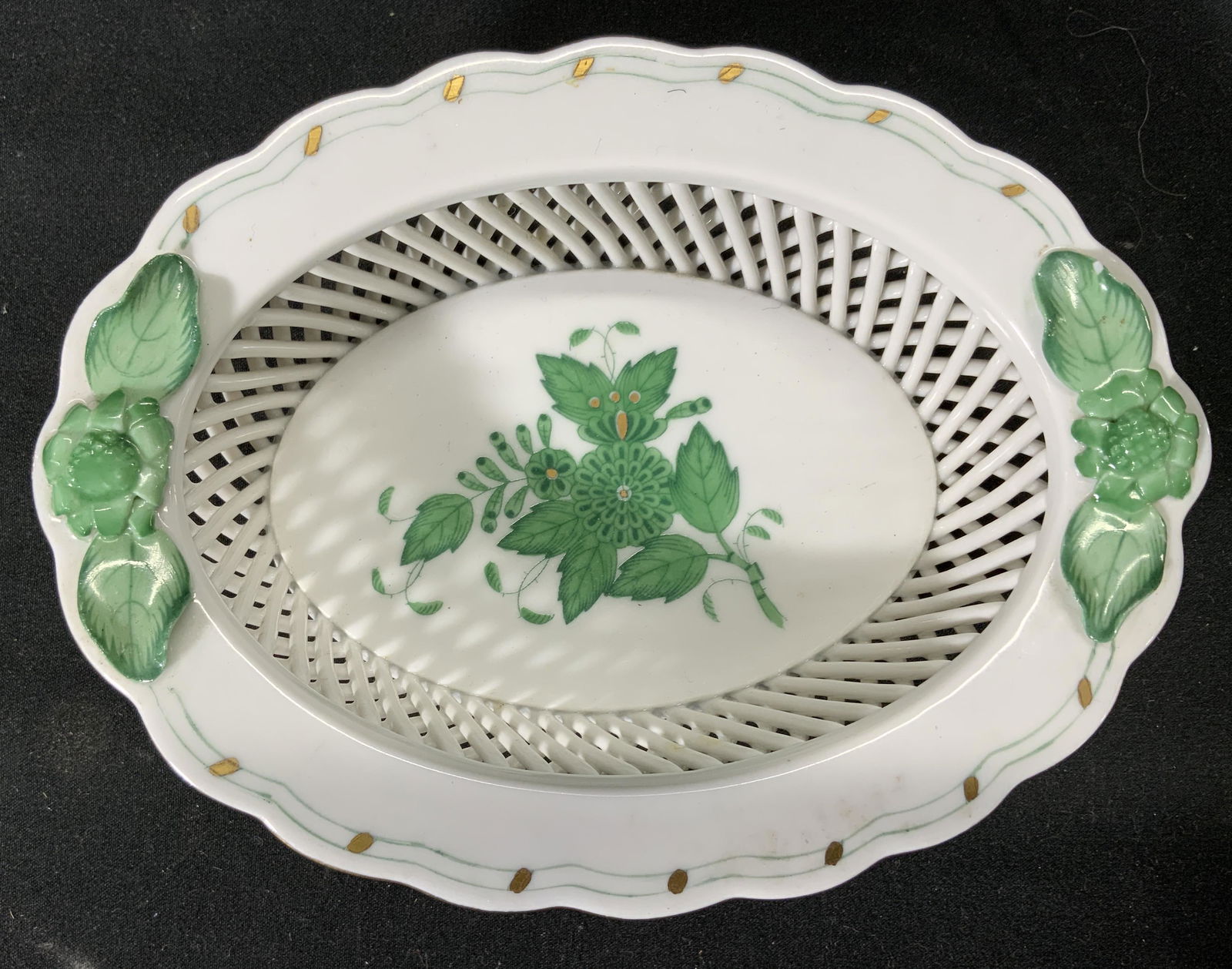 HEREND HUNGARY Vintage Porcelain Basket (1 of 4)