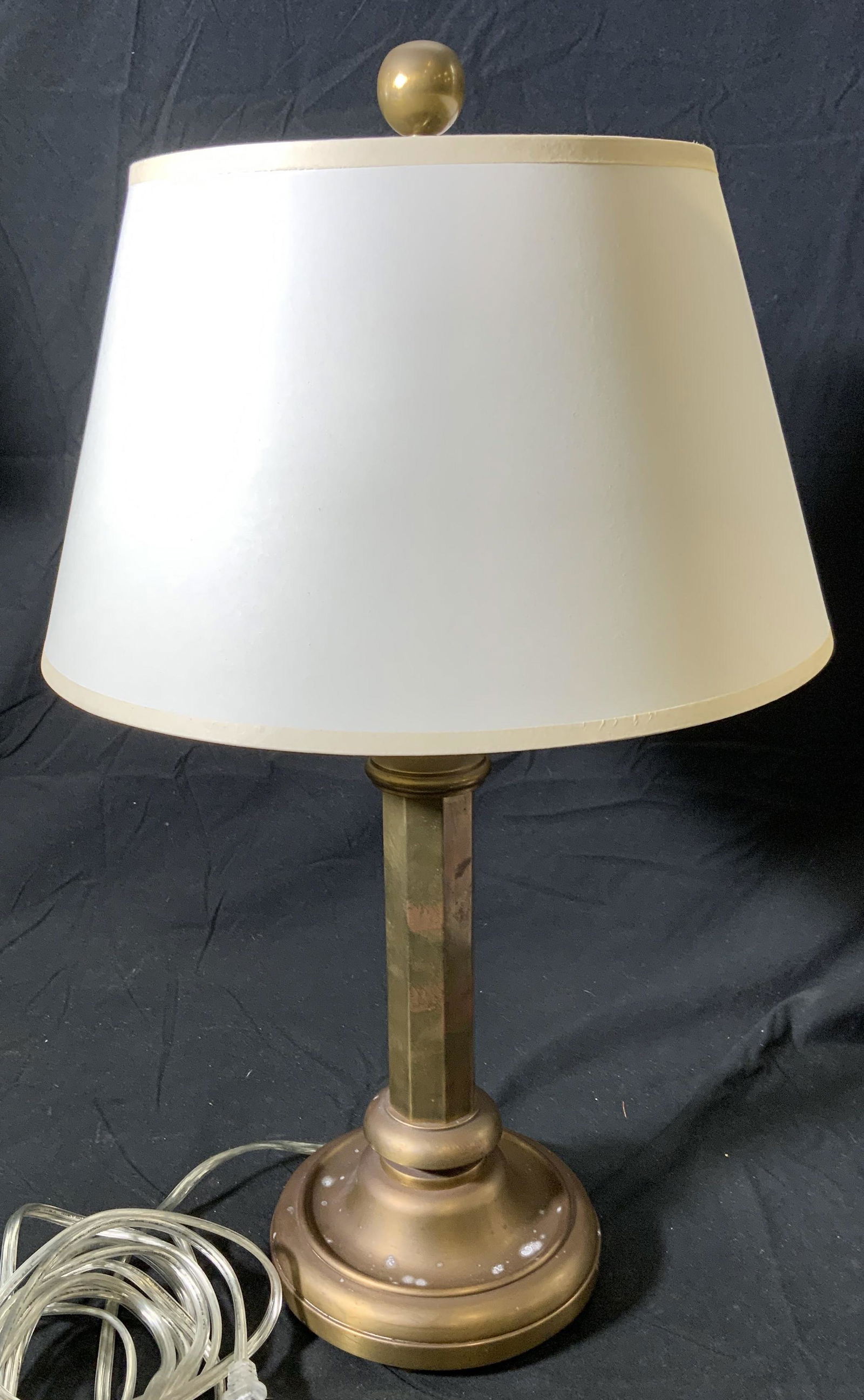 VISUAL COMFORT Luxe Brass Table Lamp, Designer (1 of 7)
