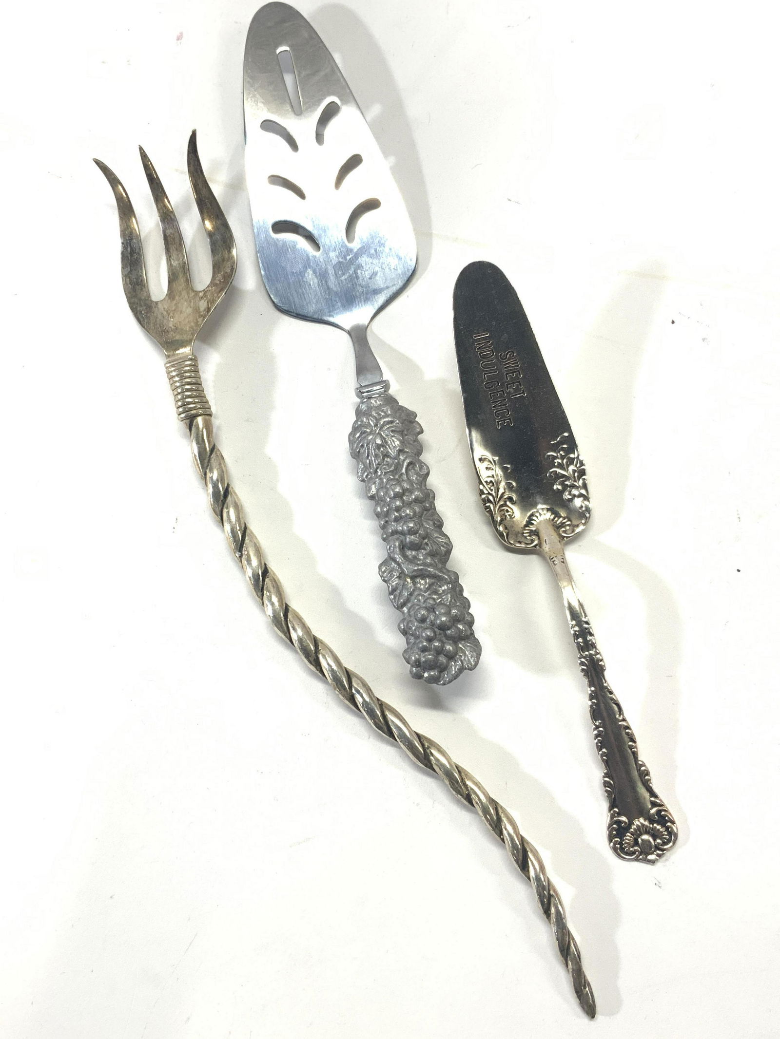 Lot3 Vintage Oddity Kitchen Utensils (1 of 8)