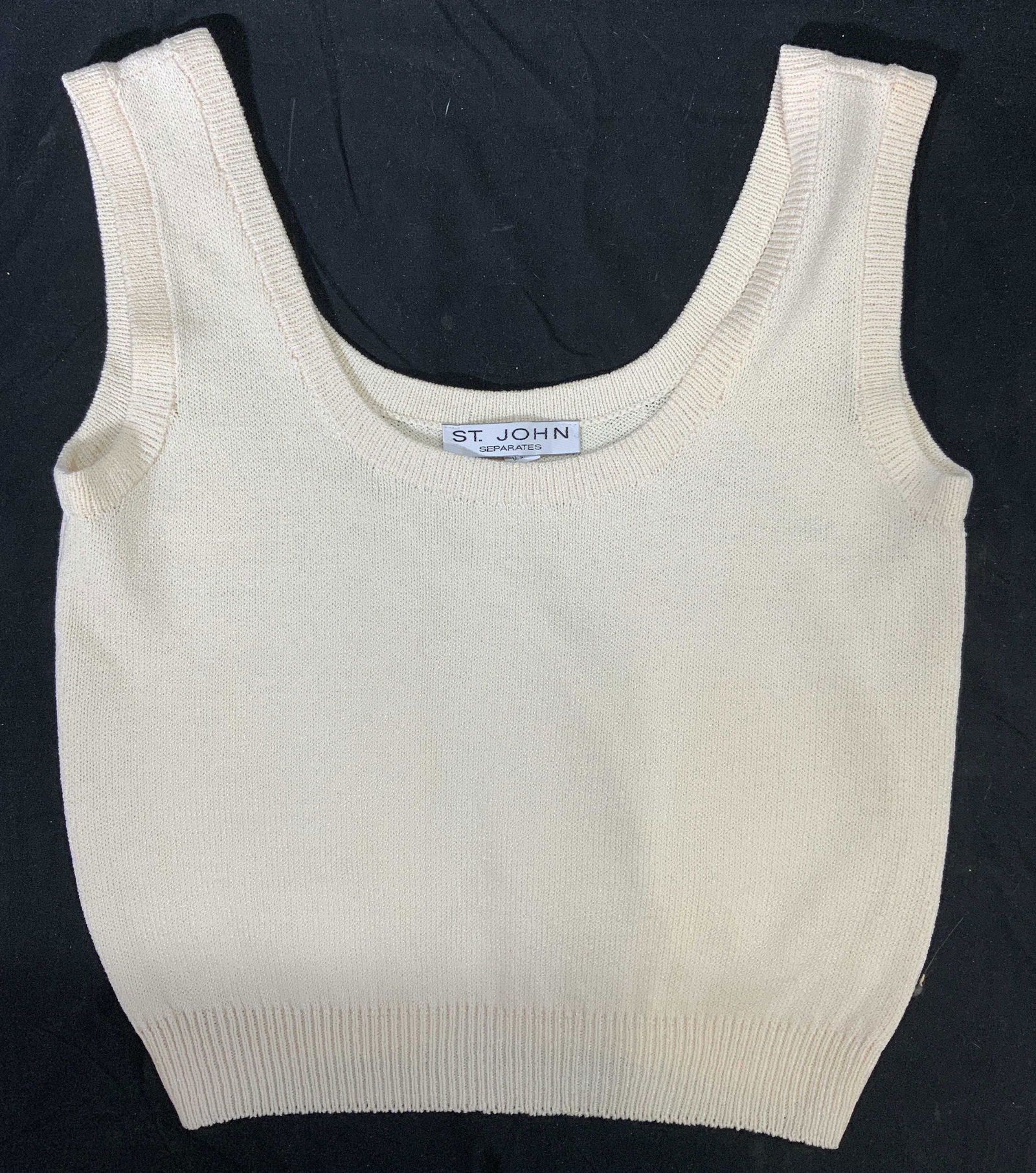 ST JOHN Luxury Cream Knit Crop Top (1 of 4)