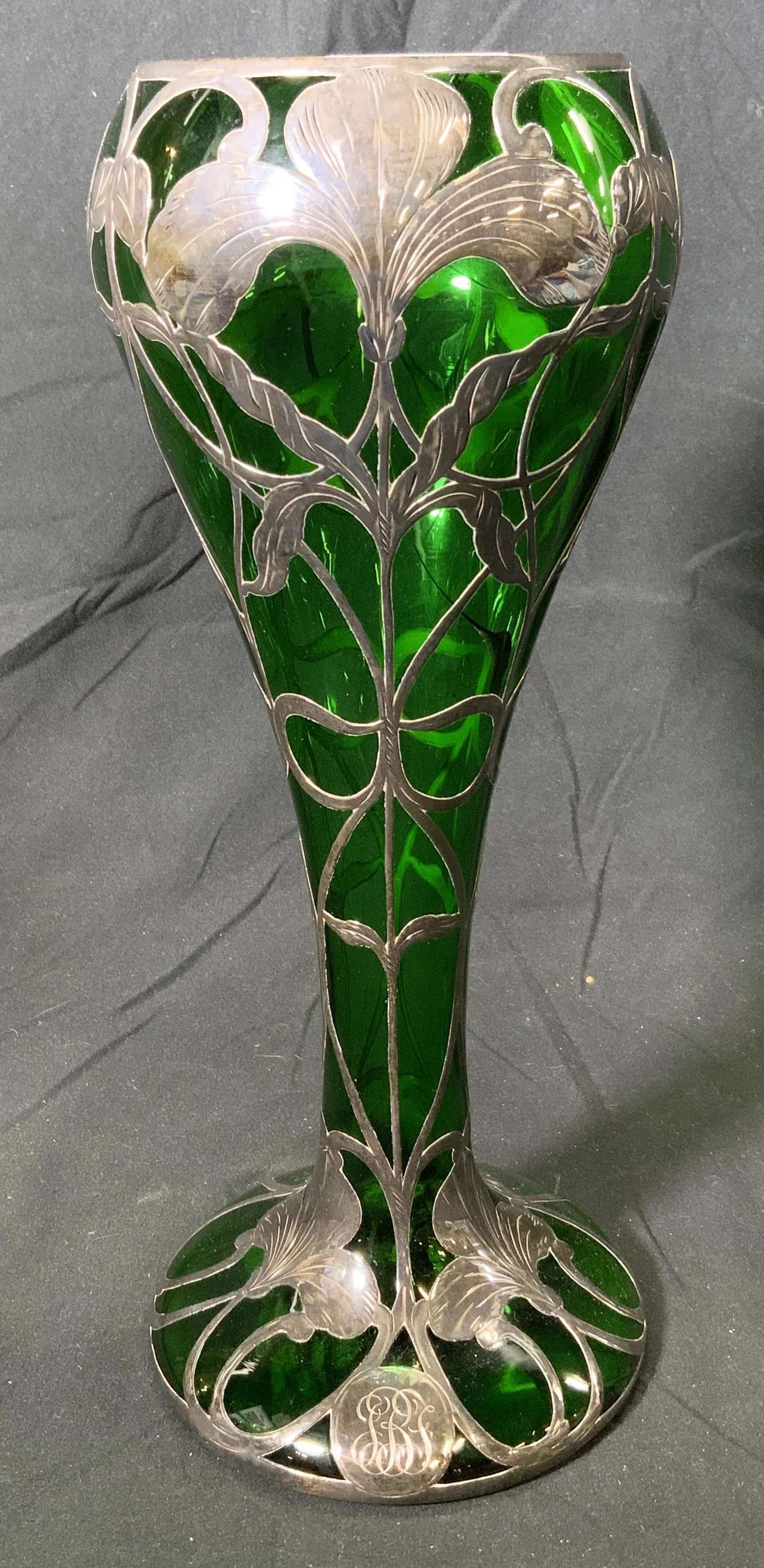 Antique MATTHEWS CO Fine Silver Green Glass Vase (1 of 5)