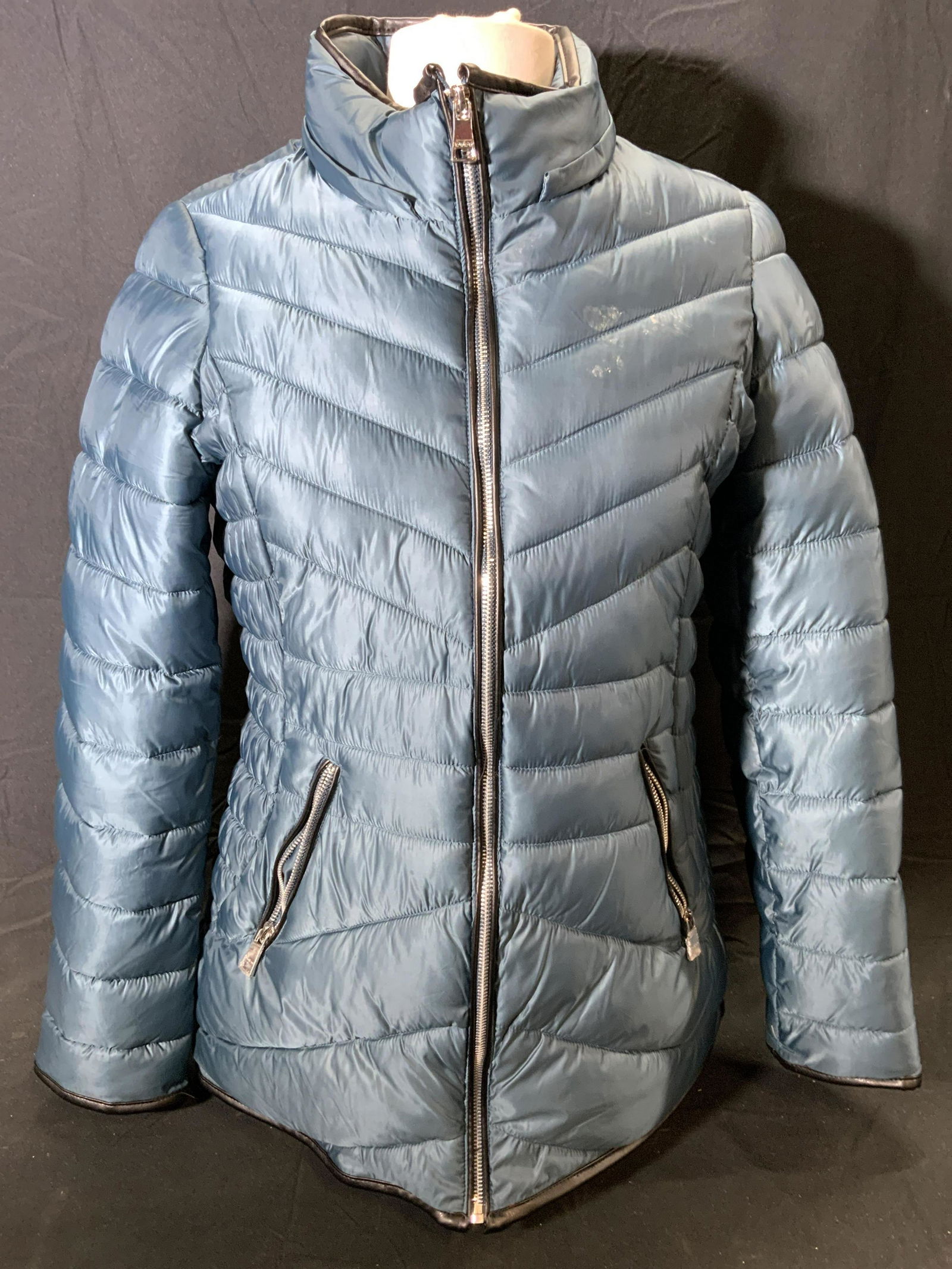 BEBE Teal Puffer Jacket (1 of 4)