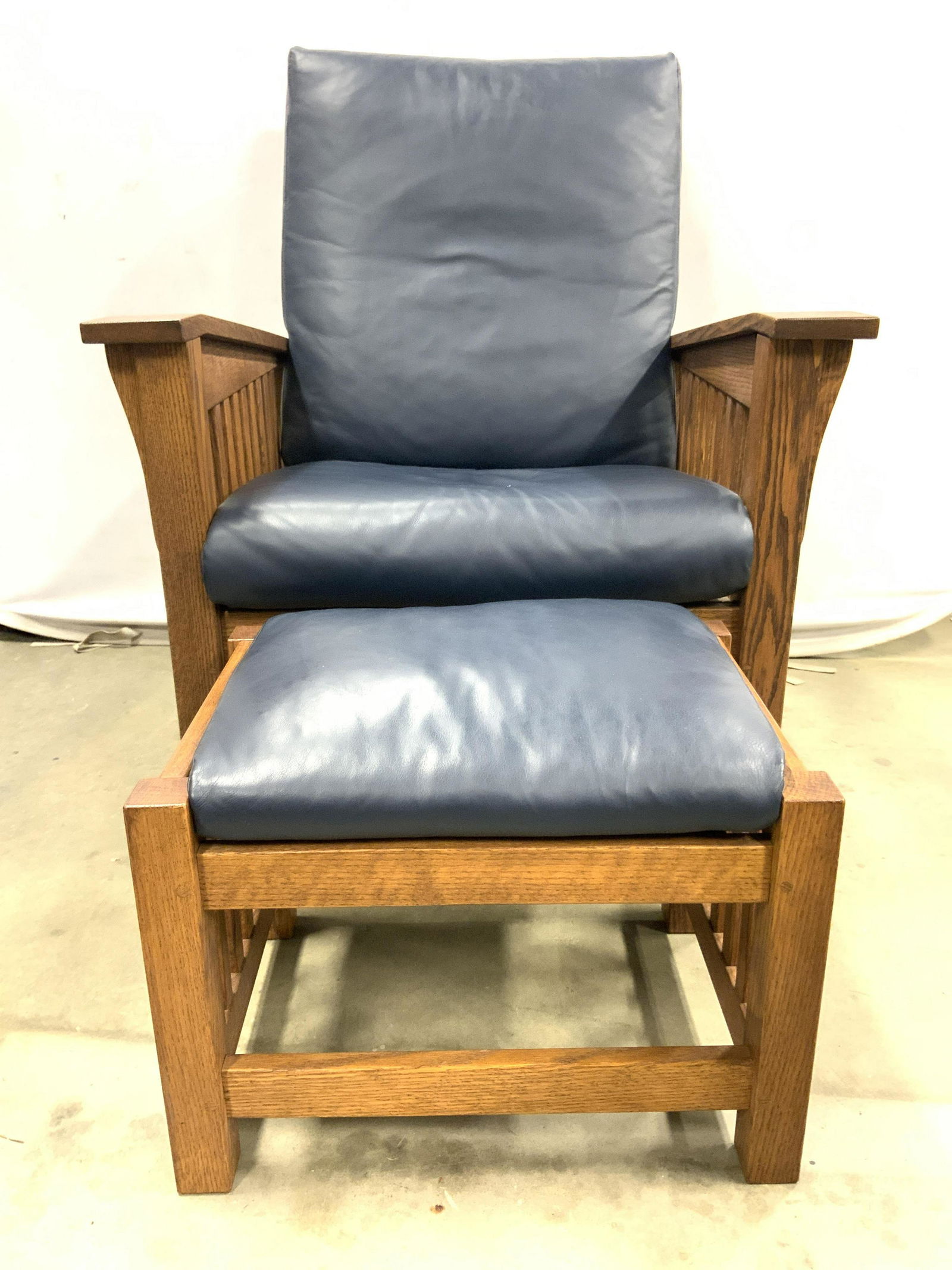 WOOD CLASSICS INC ArmChair & Ottoman (1 of 10)