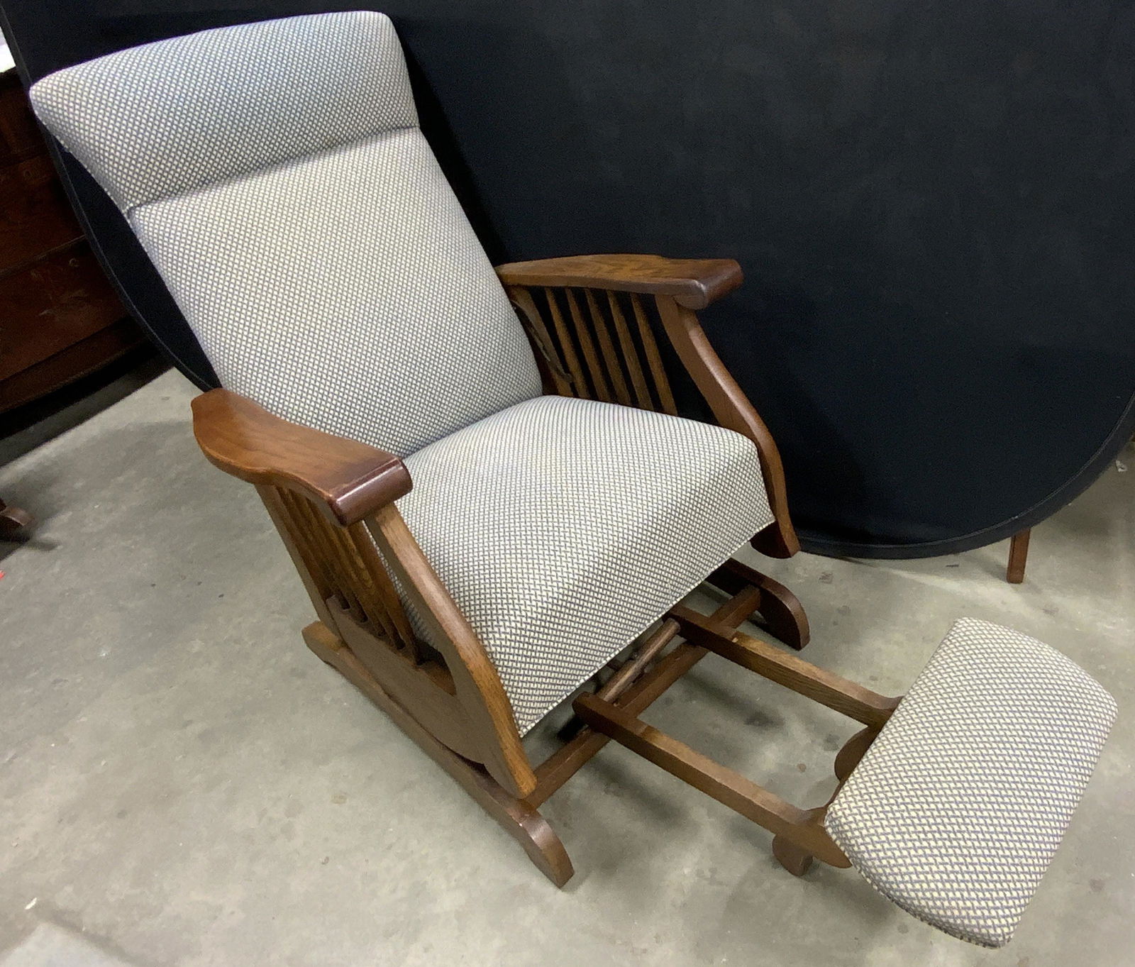 Rocking online chair spindles