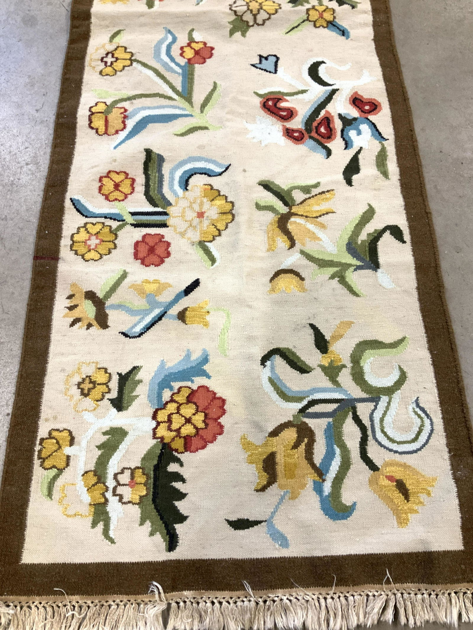 Wool Floral Hallway Runner (1 of 5)