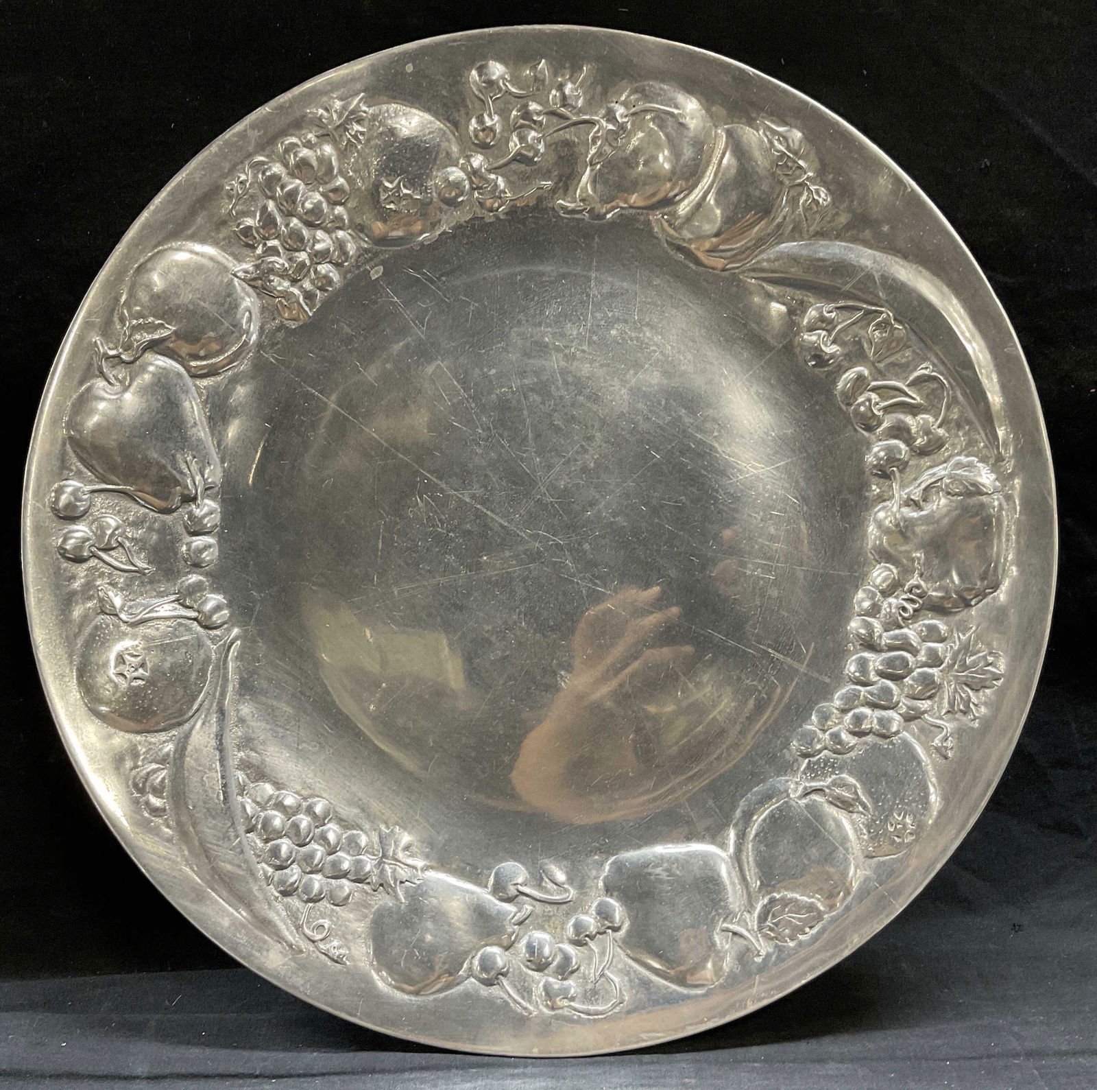 WILTON ARMETALE Pewter Serving Dish (1 of 6)