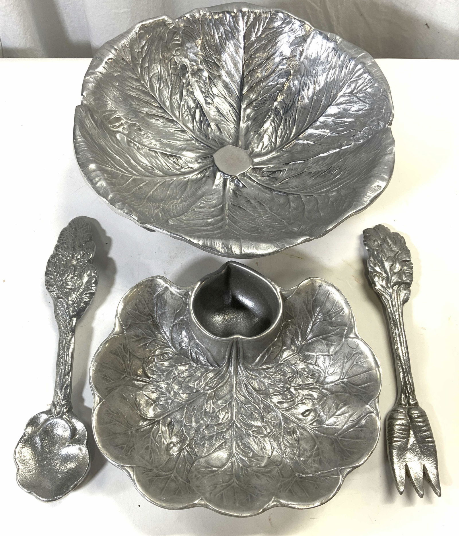 Lot 4 WILTON CO Vessels & Salad Serving Utensils (1 of 9)