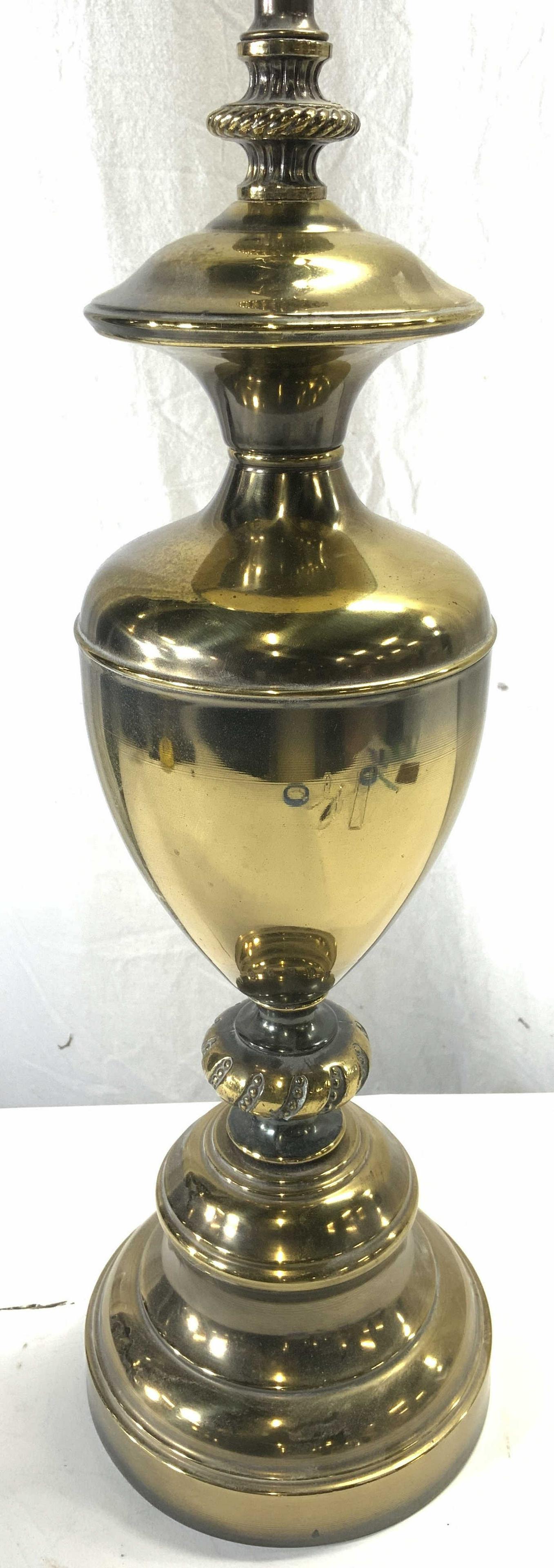 Vintage Brass Table Lamp W Shade (1 of 7)