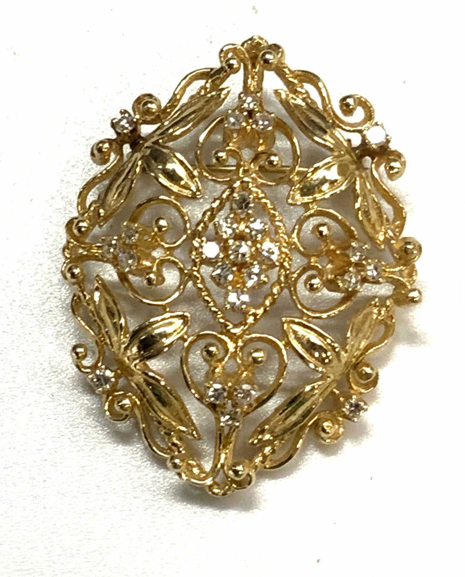 Vintage Gold Tone Crystal Brooch (1 of 4)