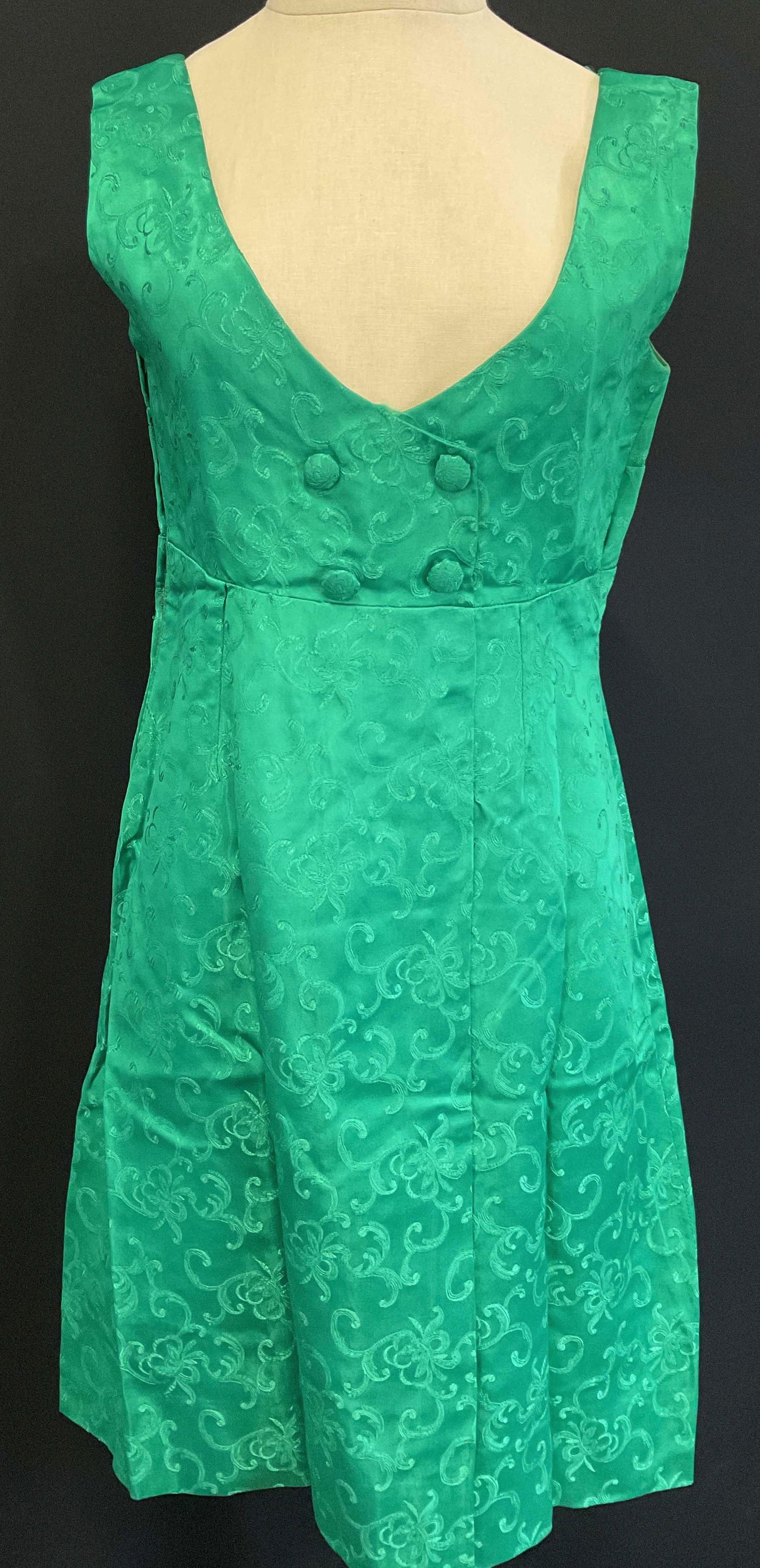 Vintage Damask Green Shift Dress (1 of 5)