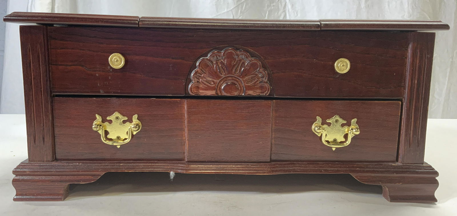 Vintage Wooden Jewelry Box (1 of 9)