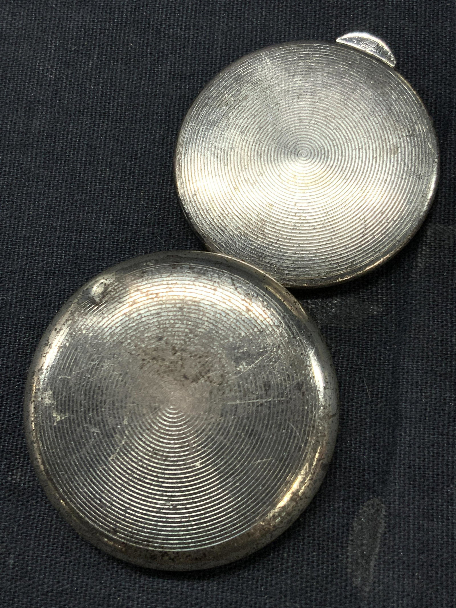 Vintage Sterling Etched Pill Box: Vintage sterling pill box with etched lid and base and hinge lid. Marked 925 on interior of lid. Approximately 1.5 x 1.5 inches long and Total Weight 0.66 ozt. Condition is consistent with vintage age