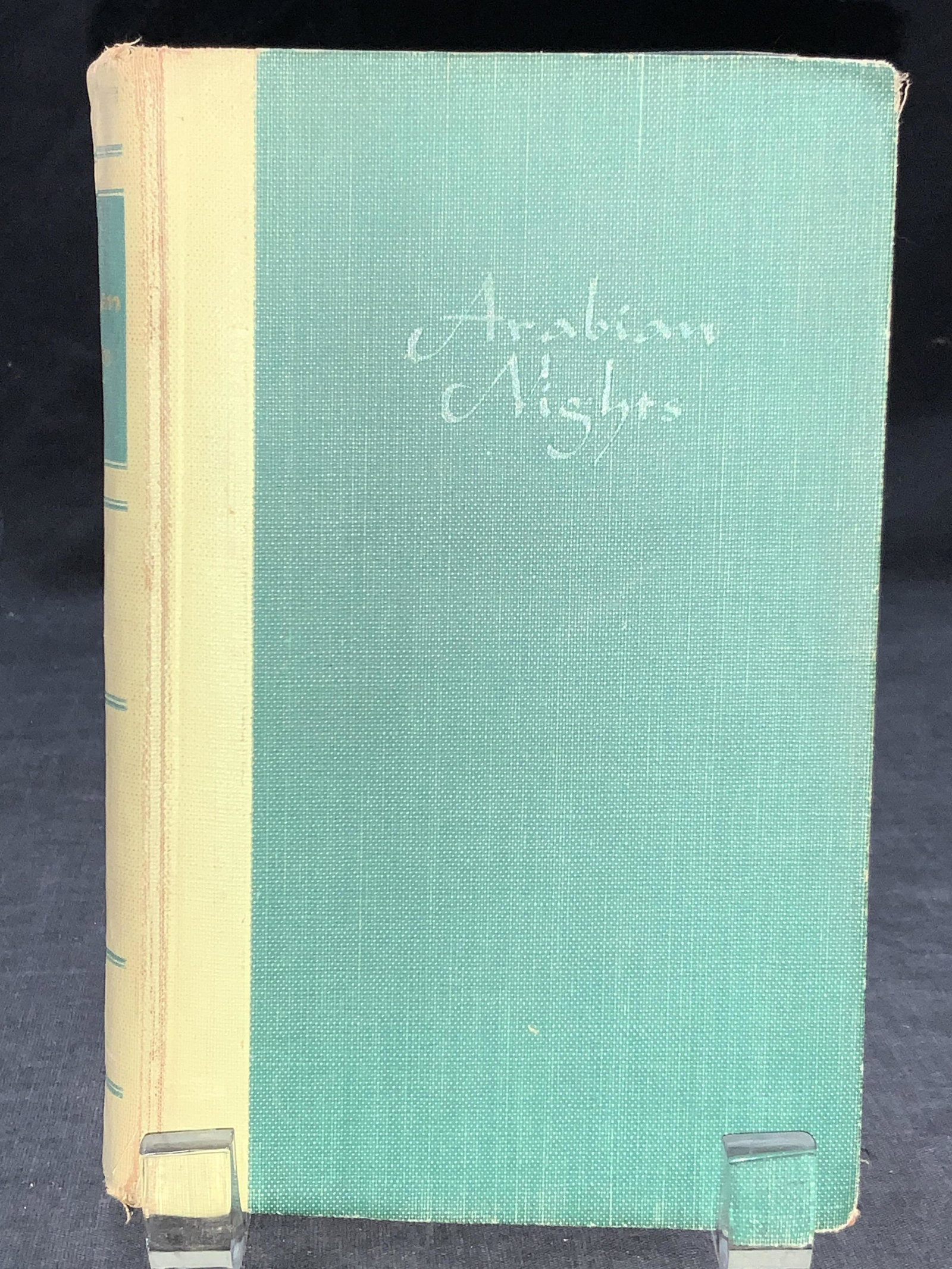 Vintage The Portable ARABIAN KNIGHTS, 1952: Hardcover vintage Arabian knights, edited and with an introduction by Joseph Campbell, published by The Viking Press, printed in U.S.A by The colonial Press Inc. Copyright 1952. Evident wearing to edg