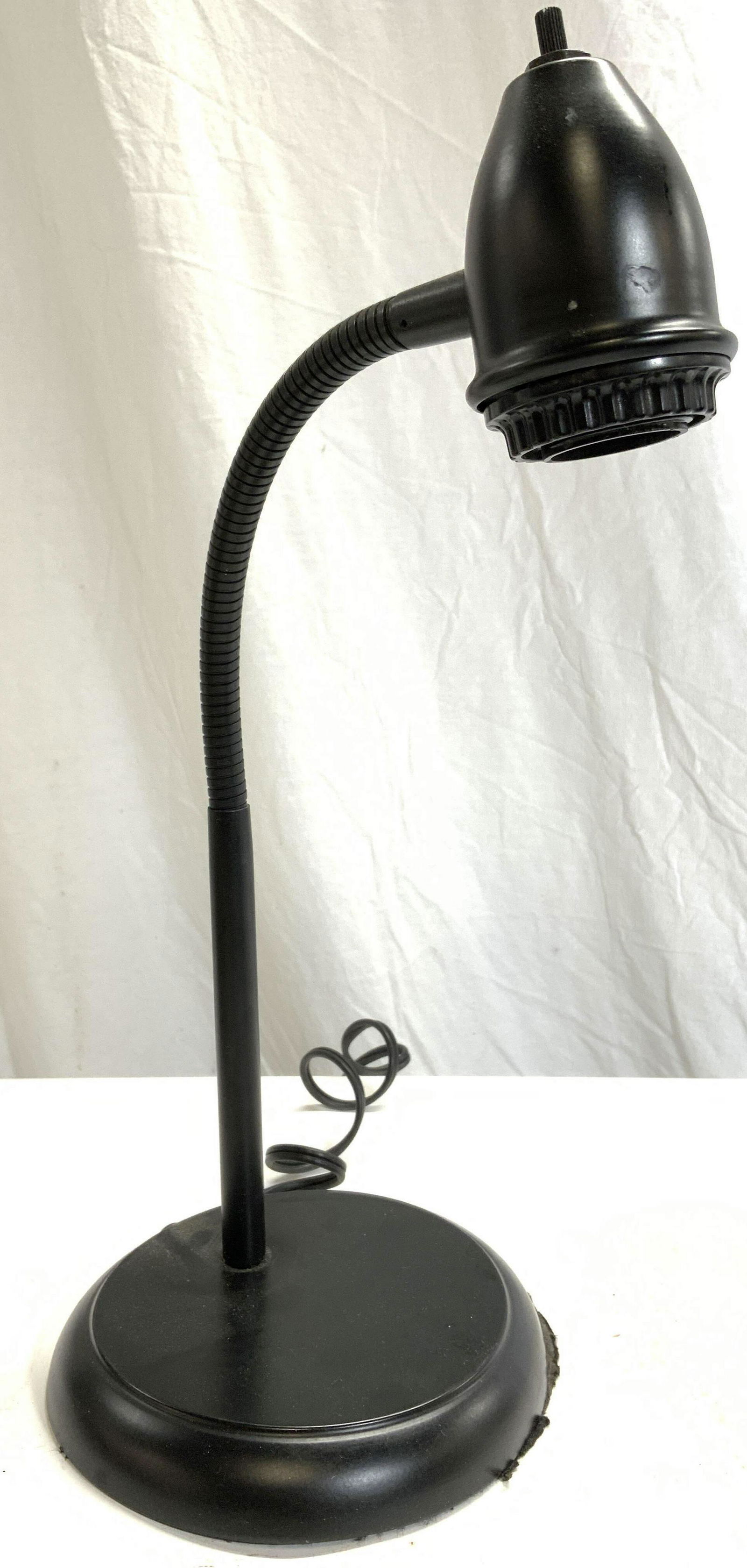 Metal Desk Lamp W Bendable Arm (1 of 6)