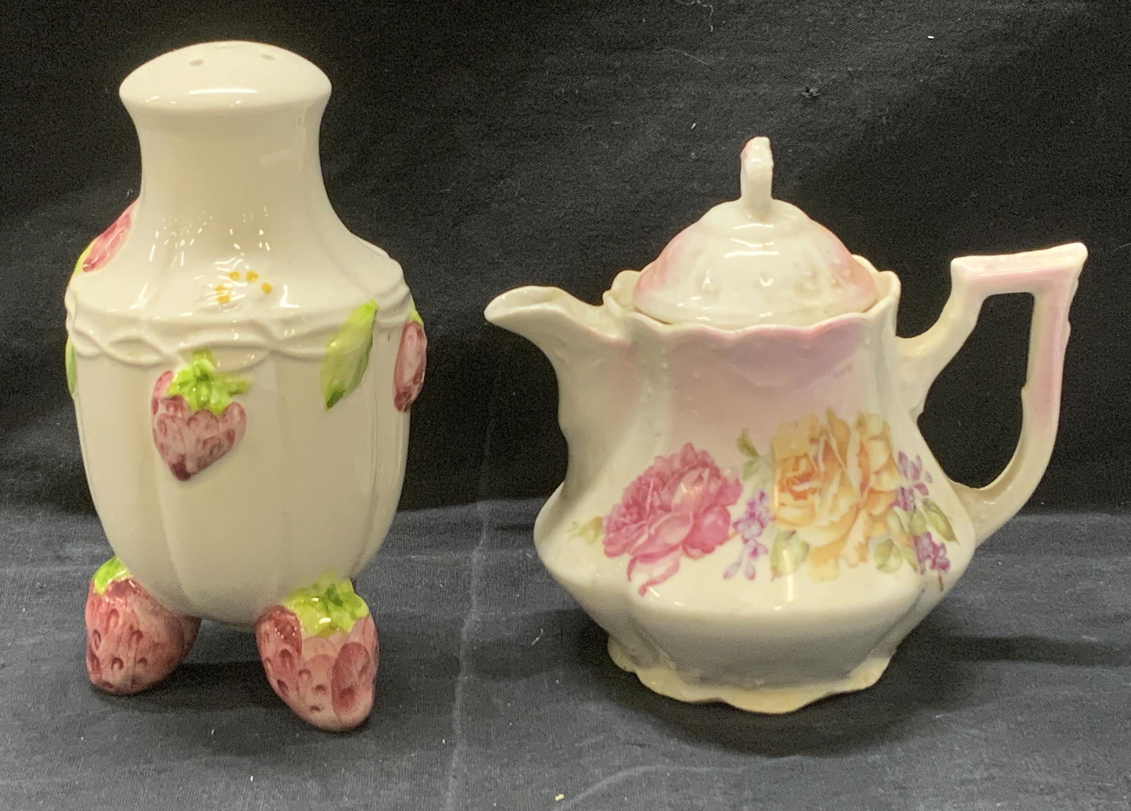 Vintage Pair of Whimsical Porcelain Accessories (1 of 5)