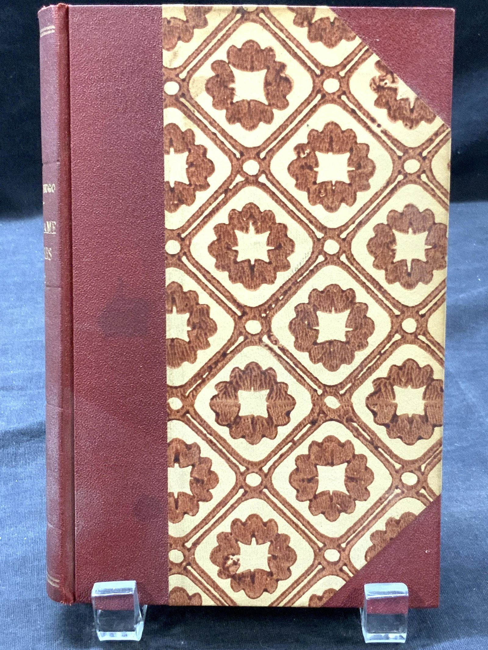 Antique NOTRE DAME DE PARIS 1482, 1832: Antique hardcover, NOTRE Dame de Paris 1482. By Victor Hugo, Published 1832, editor Ernest flammarion. Possibly published by Lagny Printing. Minor discoloration to covers, minor tearing to pages, Appr
