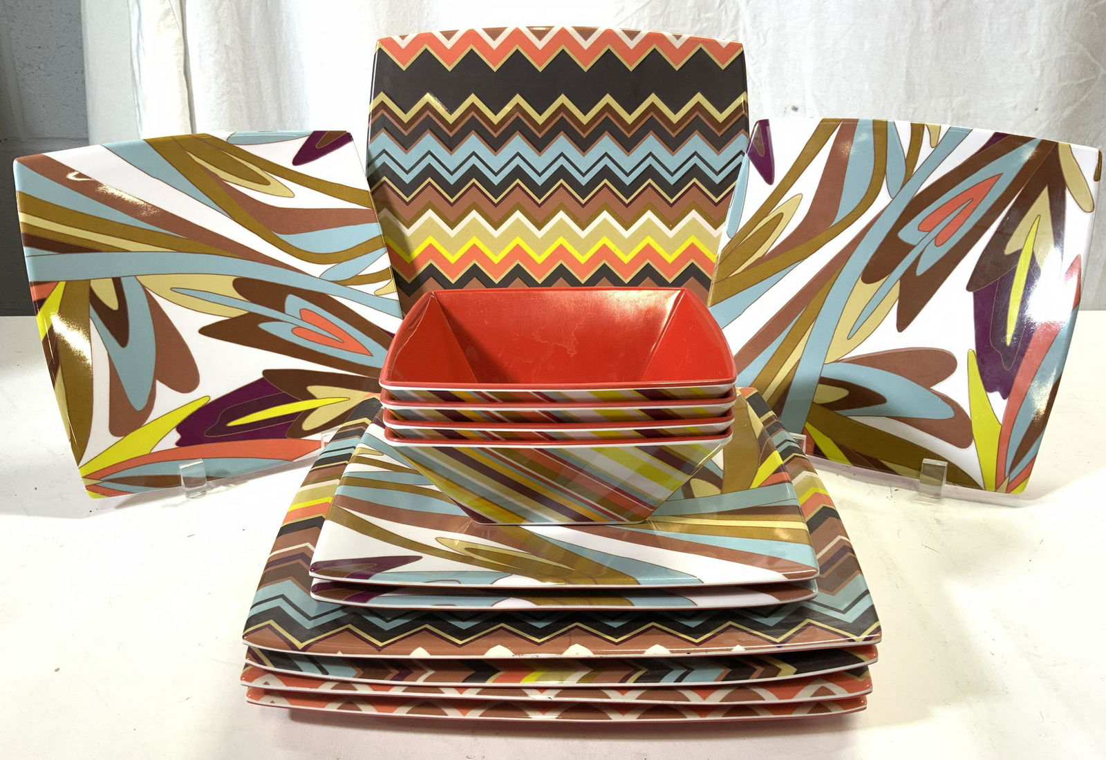 MISSONI Lot 13 Melamine Plates & Bowls (1 of 8)