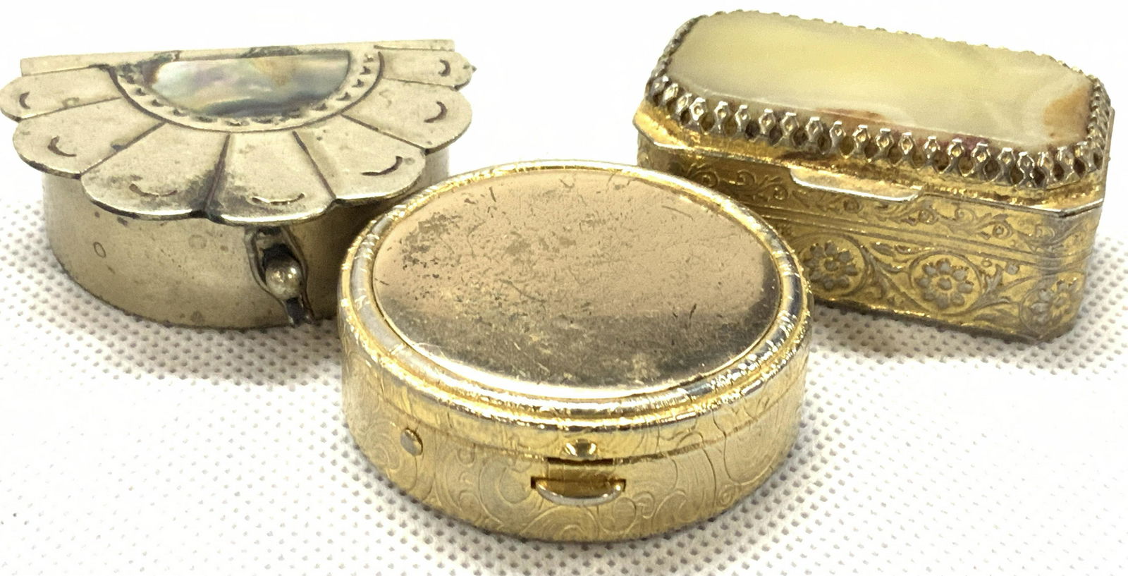 Lot3 Vintage Ornate Pill Boxes (1 of 14)