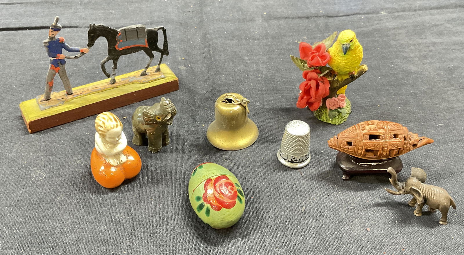Lot Miniature Decorative Accessories (1 of 7)
