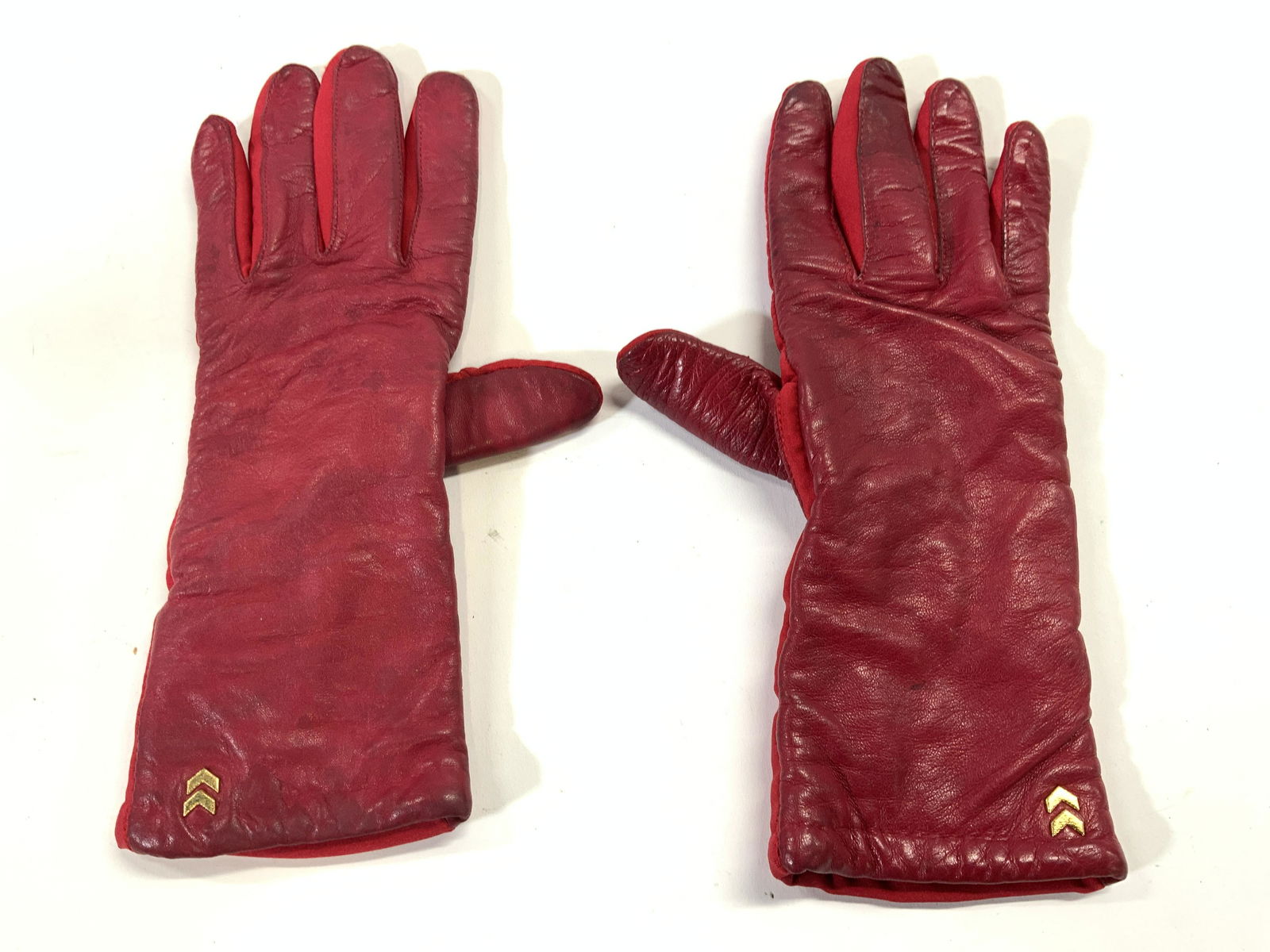 ISOTONER Red Leather Gloves (1 of 6)