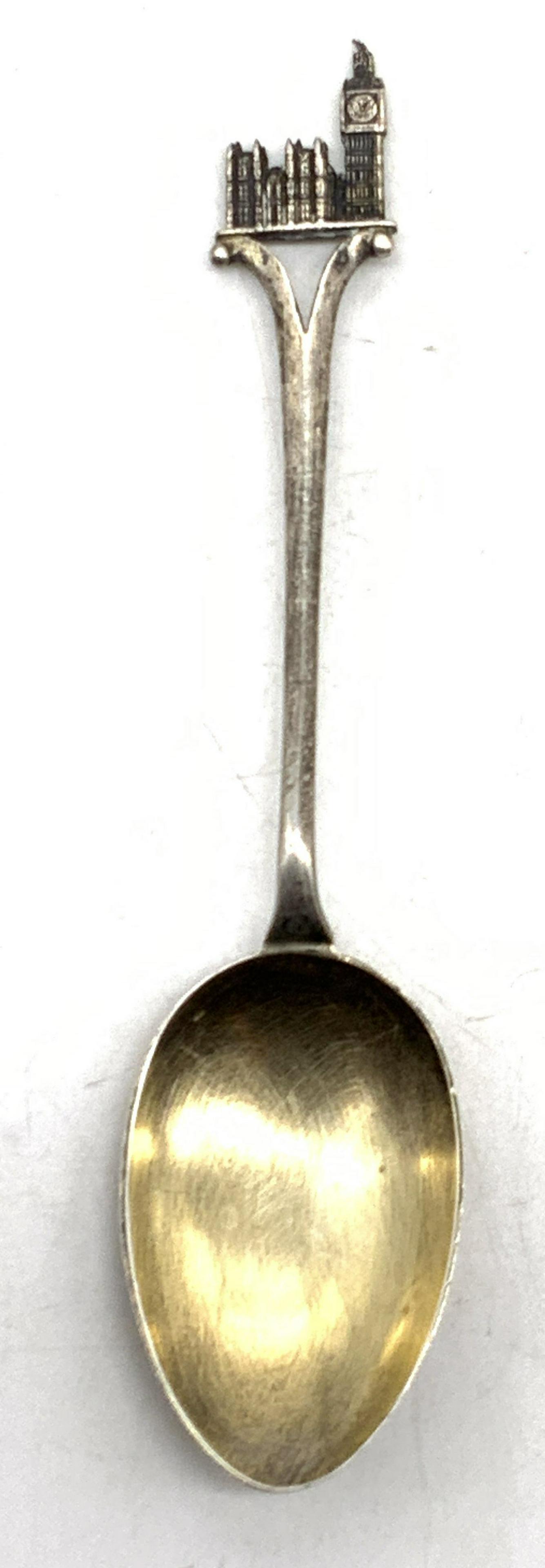 Vintage STERLING SILVER Big Ben Spoon: Vintage sterling silver Spoon with Big Ben motif embossed to handle. Trademarked to underside, illegible. Lion Passant silver mark present to underside. Measures approx. 5.5 inches long. Surface wear 