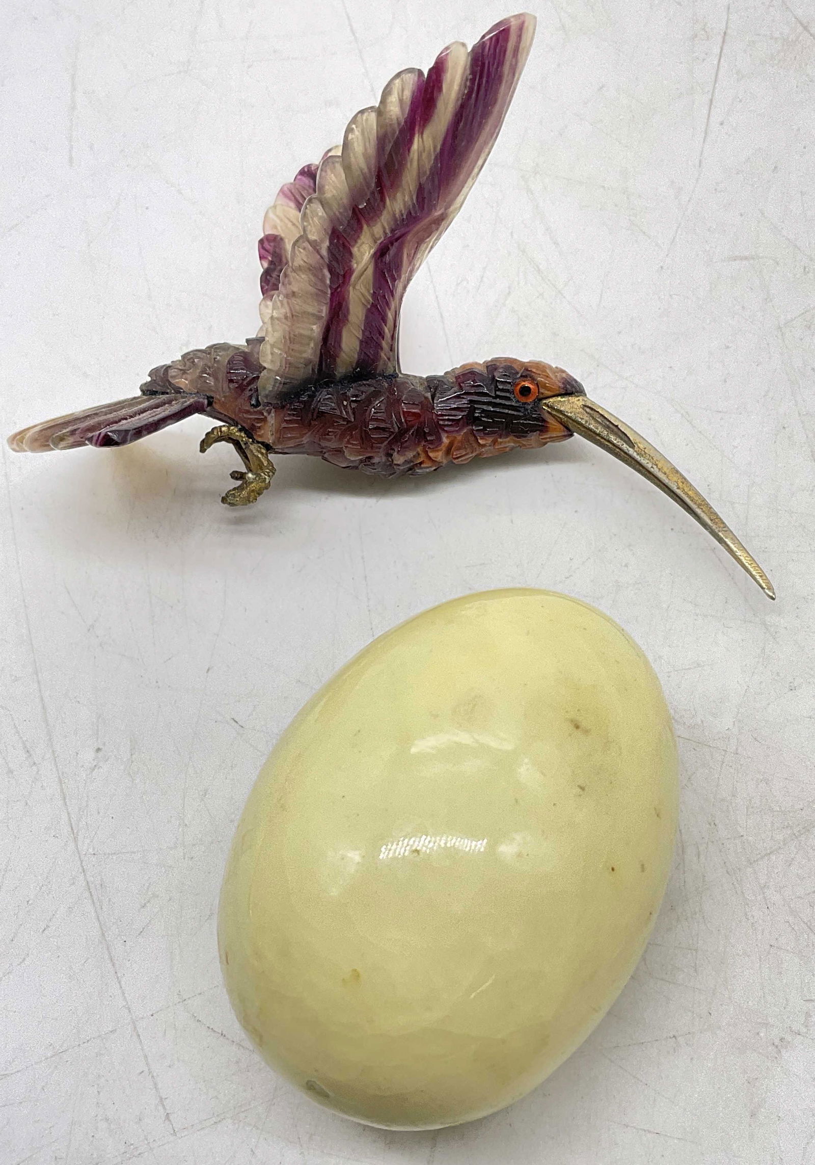 Lot 2 Natural Stone Hummingbird & Egg Figurals (1 of 4)