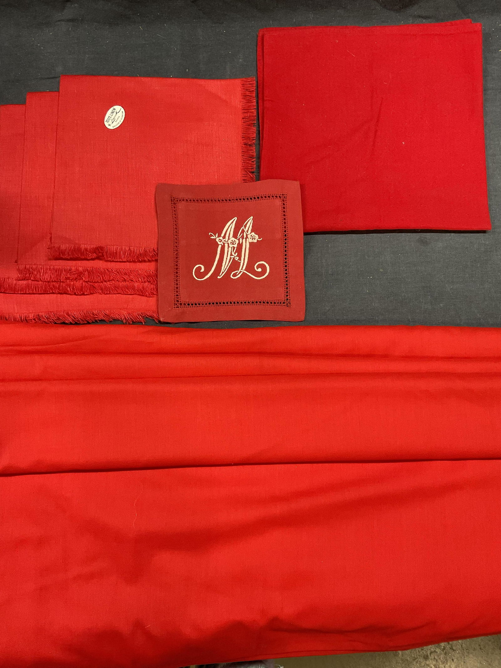 Lot 7 Red Tabletop Linens (1 of 4)