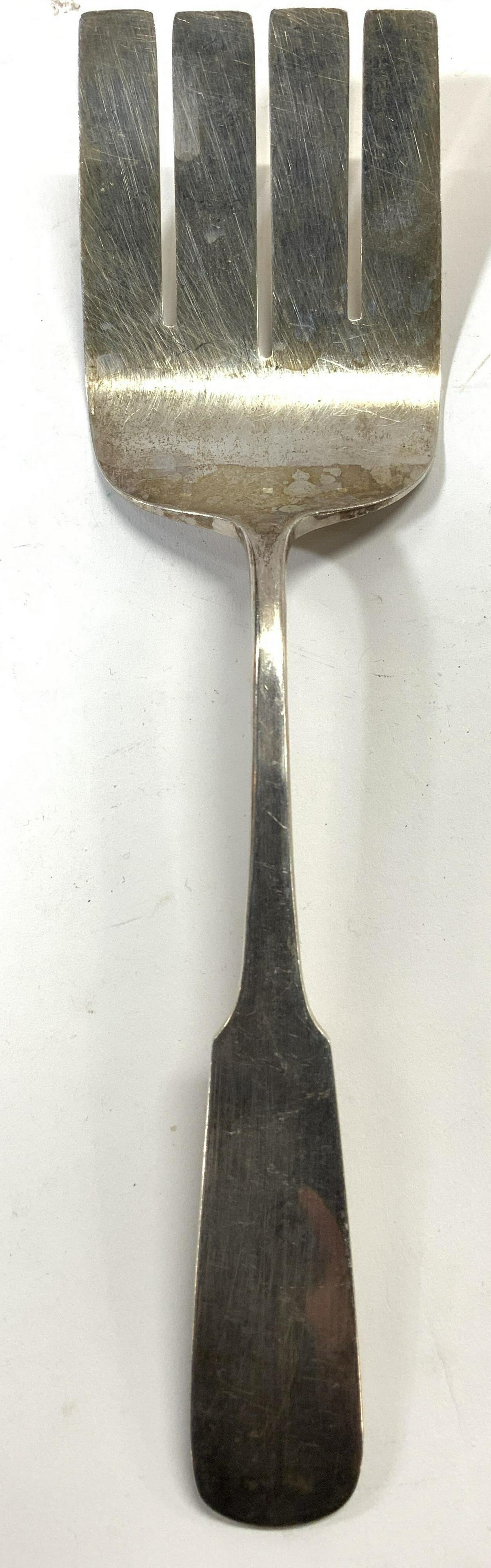 ONC HAND WROUGHT Sterling Silver Serving Fork (1 of 7)