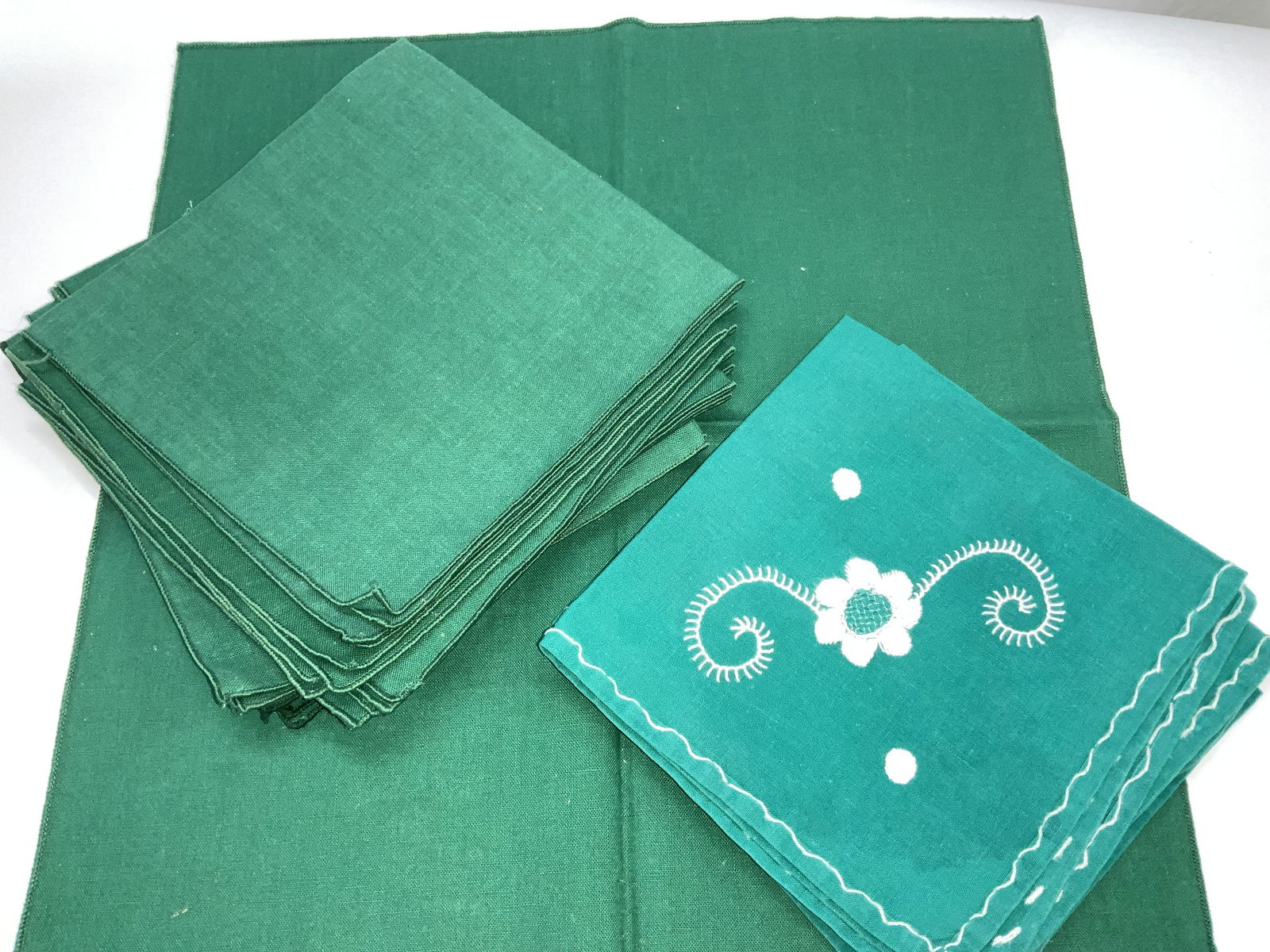 2 Sets Fabric Table Napkins , New (1 of 5)