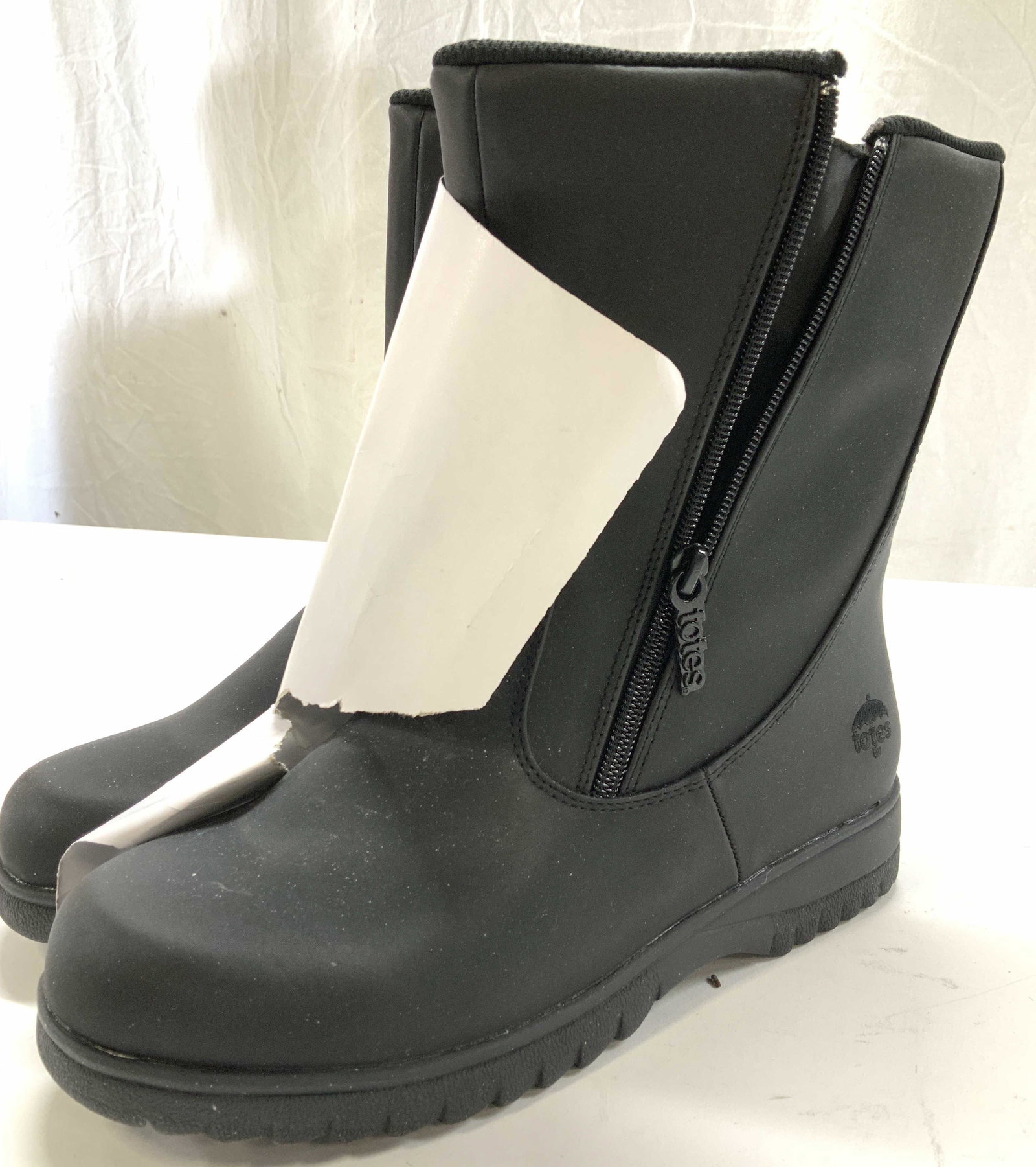 TOTES WATERPROOF/ Snow Books, NWT: TOTES BRAND Thermolite waterproof boots, above ankle, sizes 8.5 W, dual side zipper, black. Original tags attached to one boot. 1.25 in heel , 9 in ht. 3 Totes Waterproof Boots, Outerwear, Winter Foot