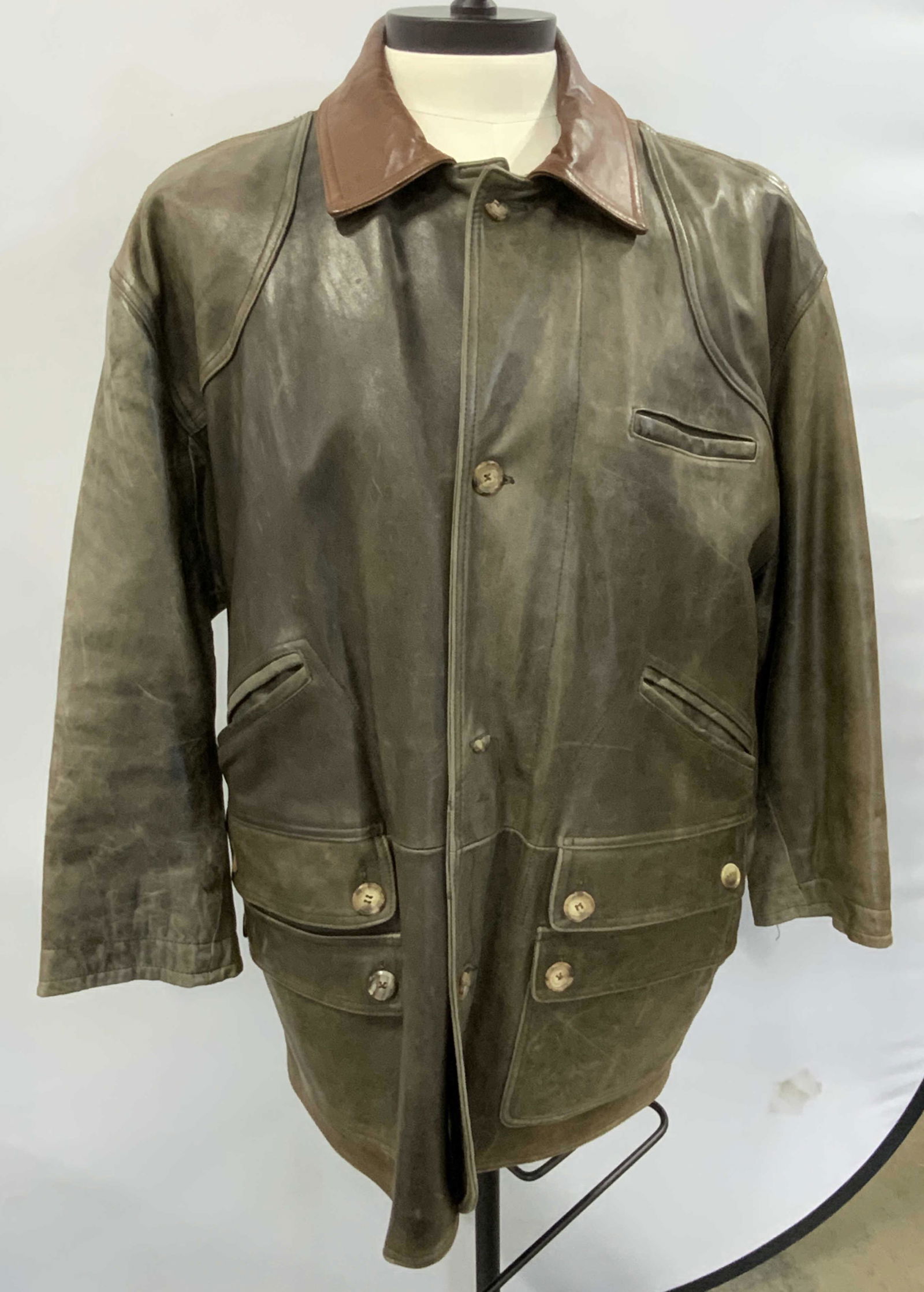 WILLIS & GEIGER Vintage Olive Green Leather Jacket (1 of 6)