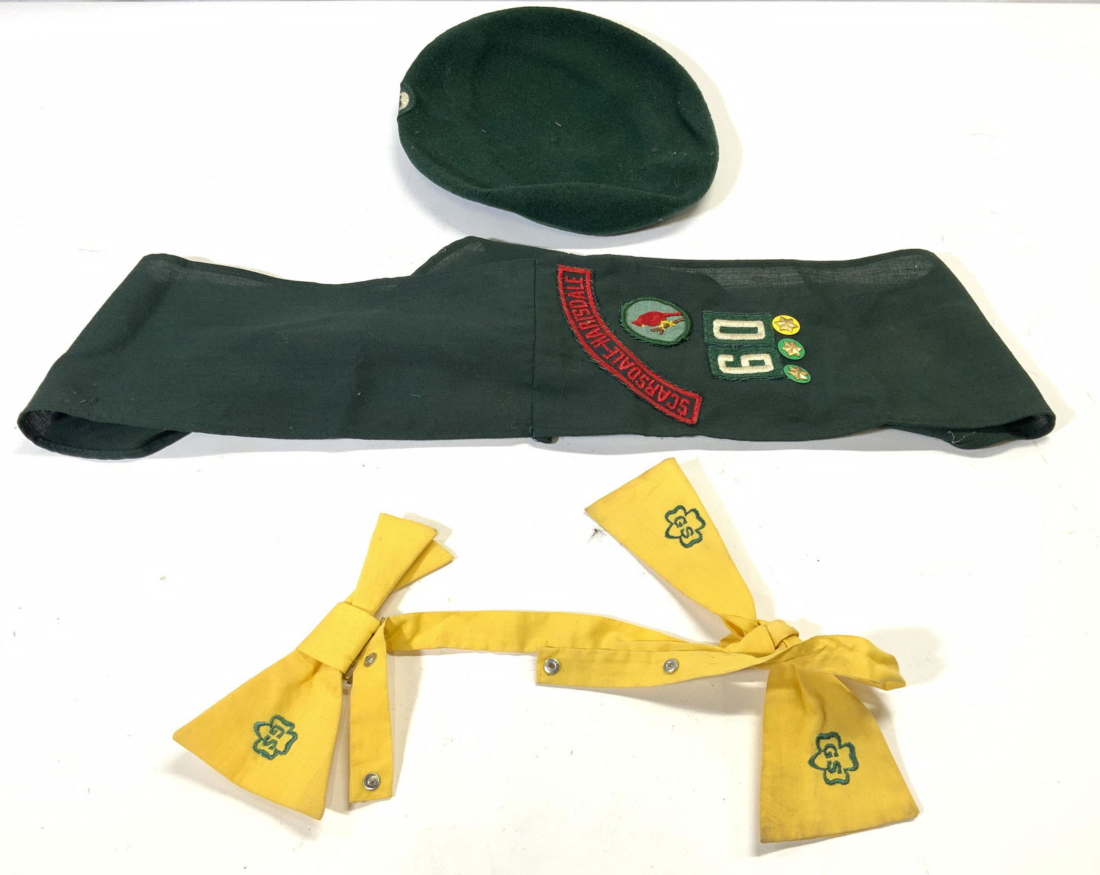 Lot3 GIRL SCOUTS Hat & Sash (1 of 6)